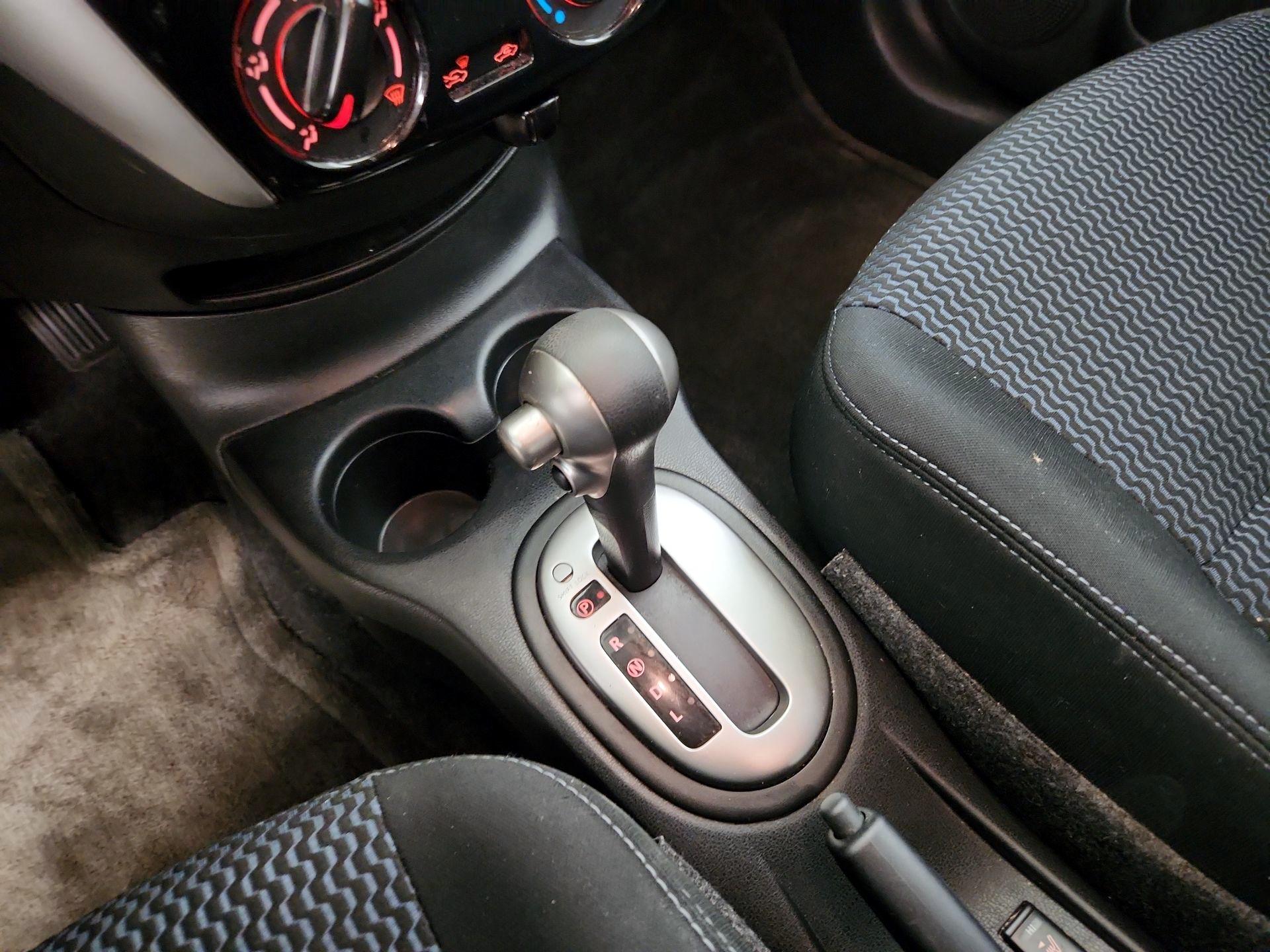 Thumbnail: 2016 Nissan Versa Note - 17