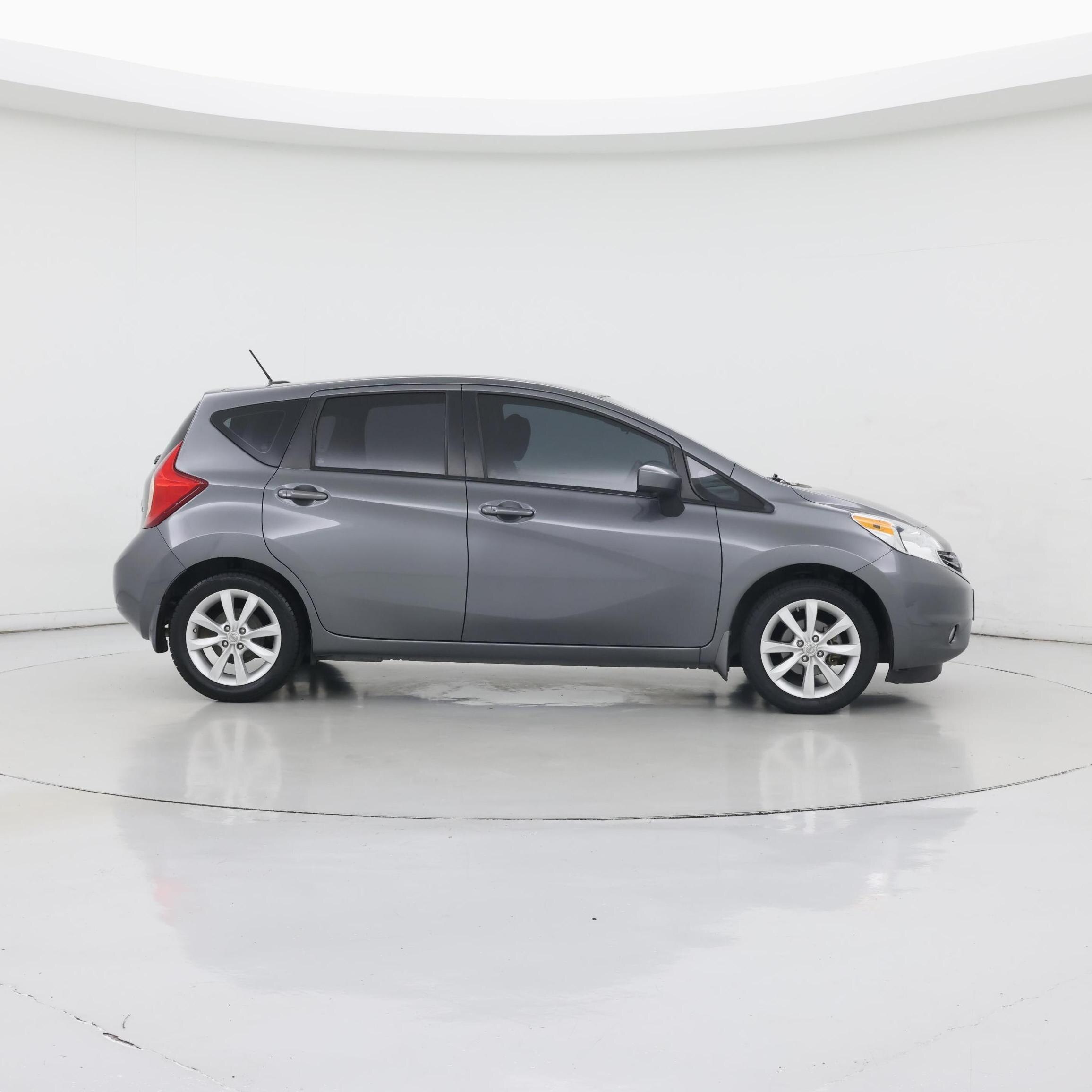 Thumbnail: 2016 Nissan Versa Note - 7