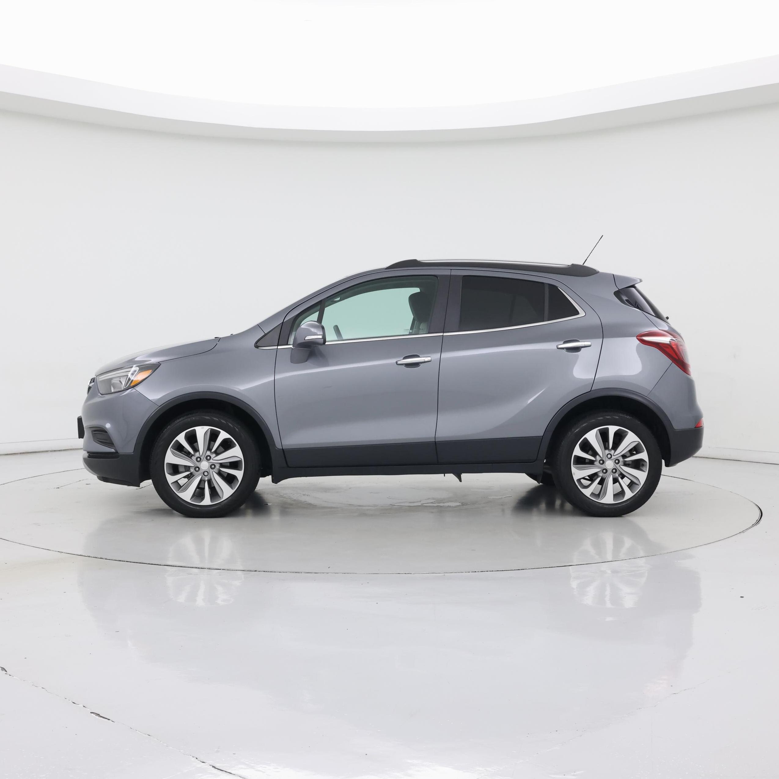 Thumbnail: 2019 Buick Encore - 3