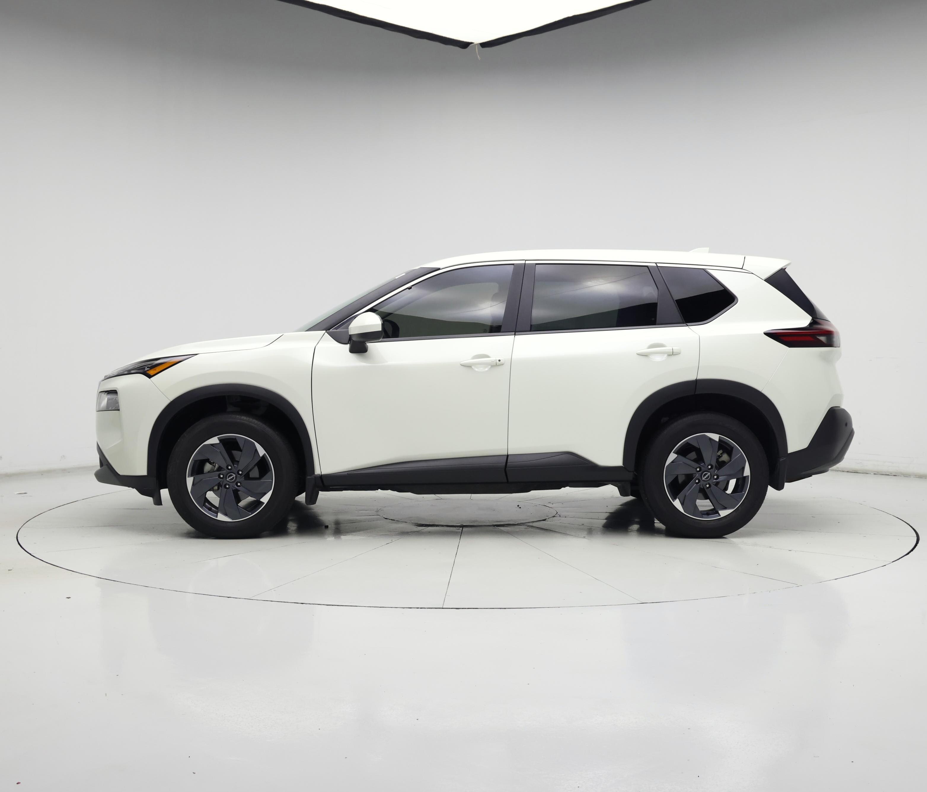 Thumbnail: 2023 Nissan Rogue - 3