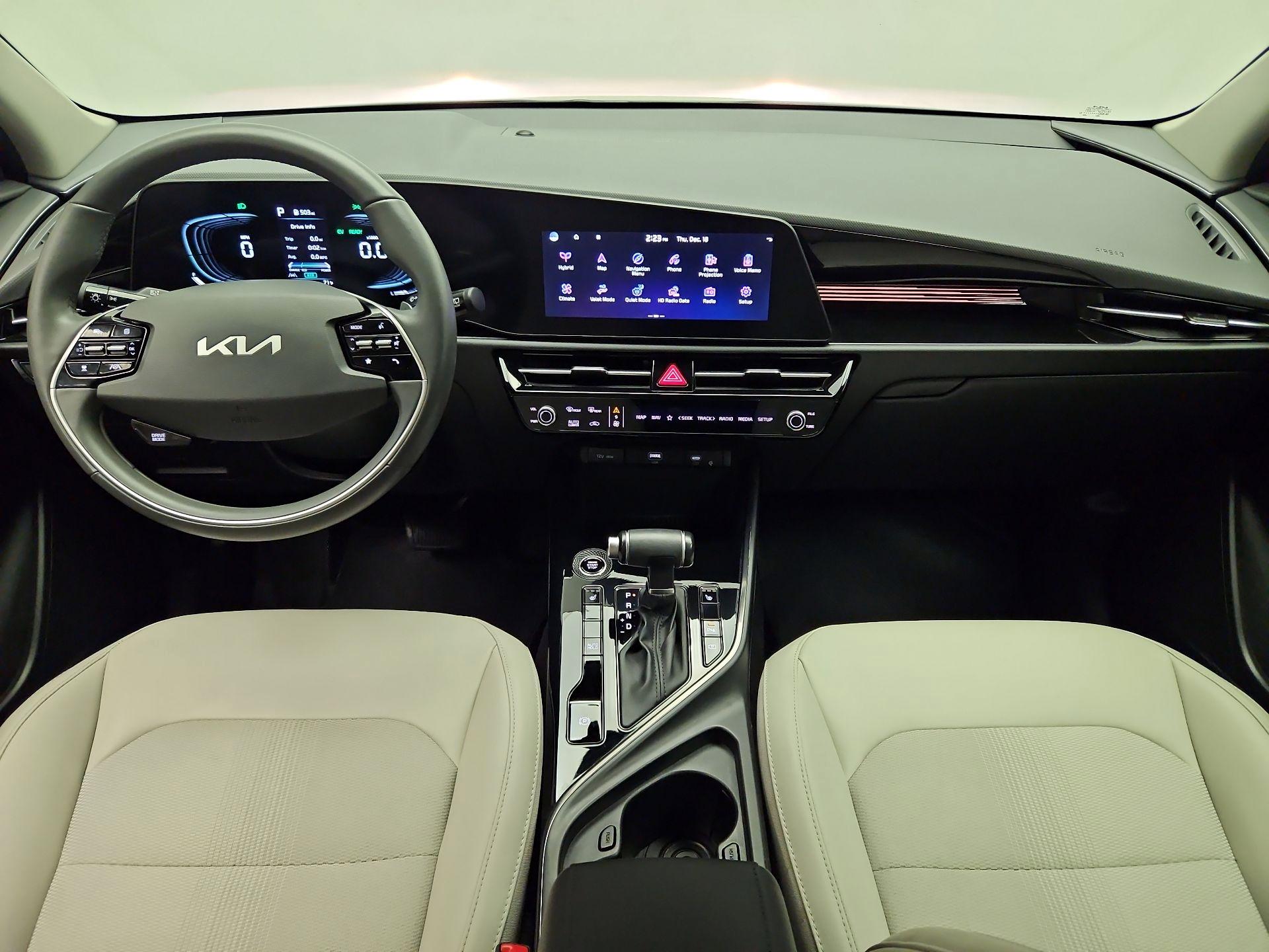 Thumbnail: 2023 Kia Niro - 9