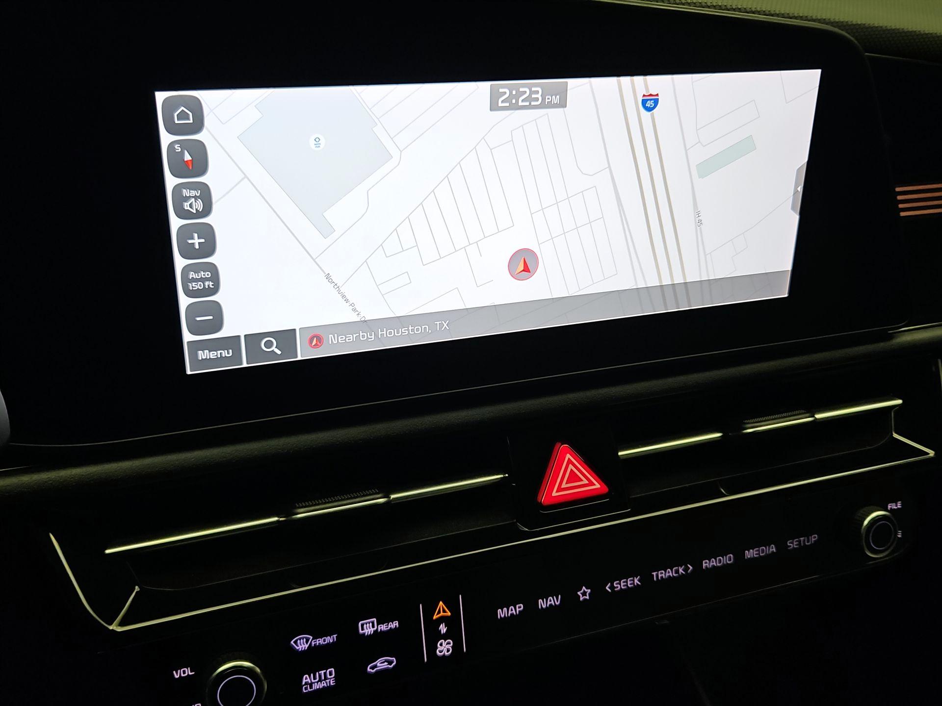 Thumbnail: 2023 Kia Niro - 14