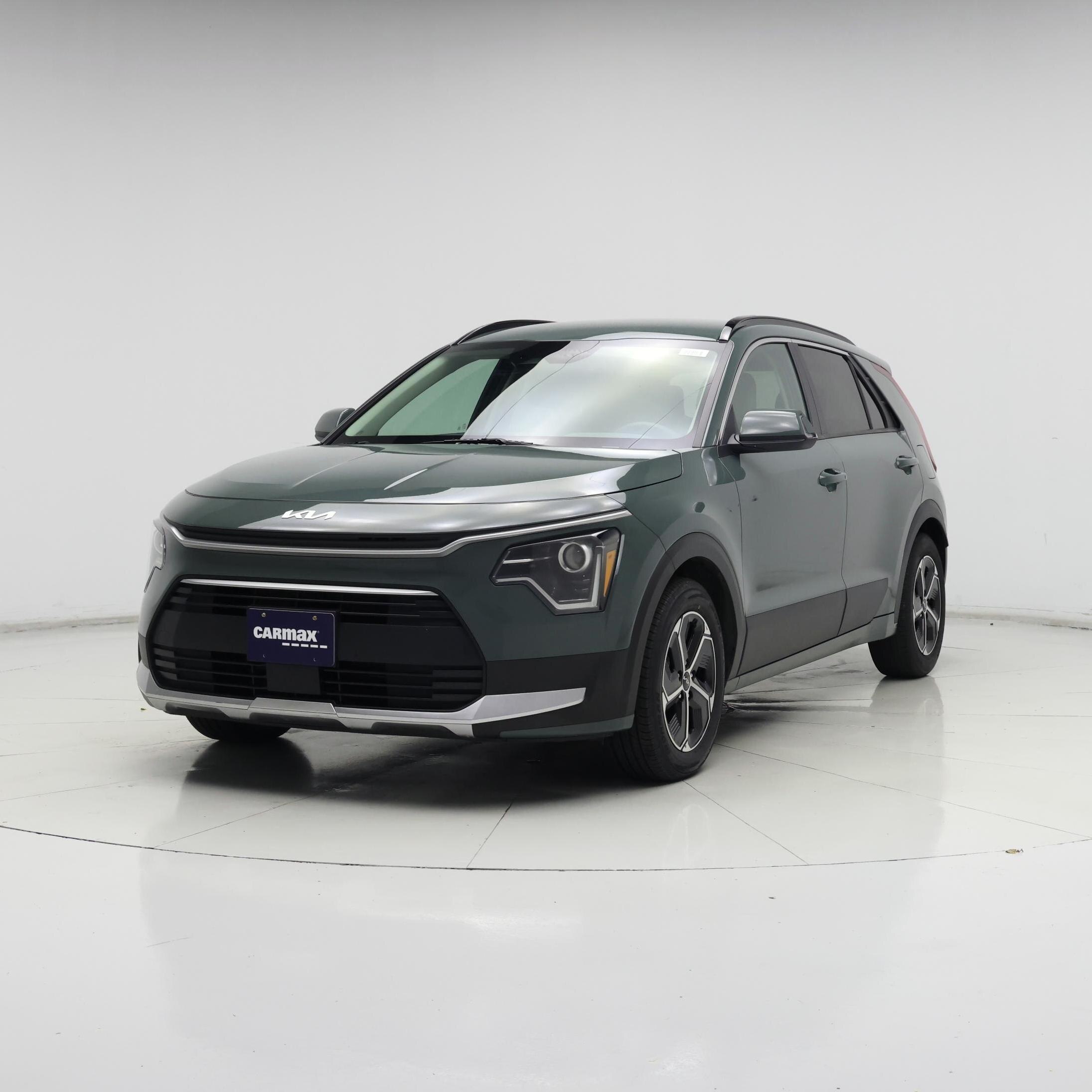 Thumbnail: 2023 Kia Niro - 4