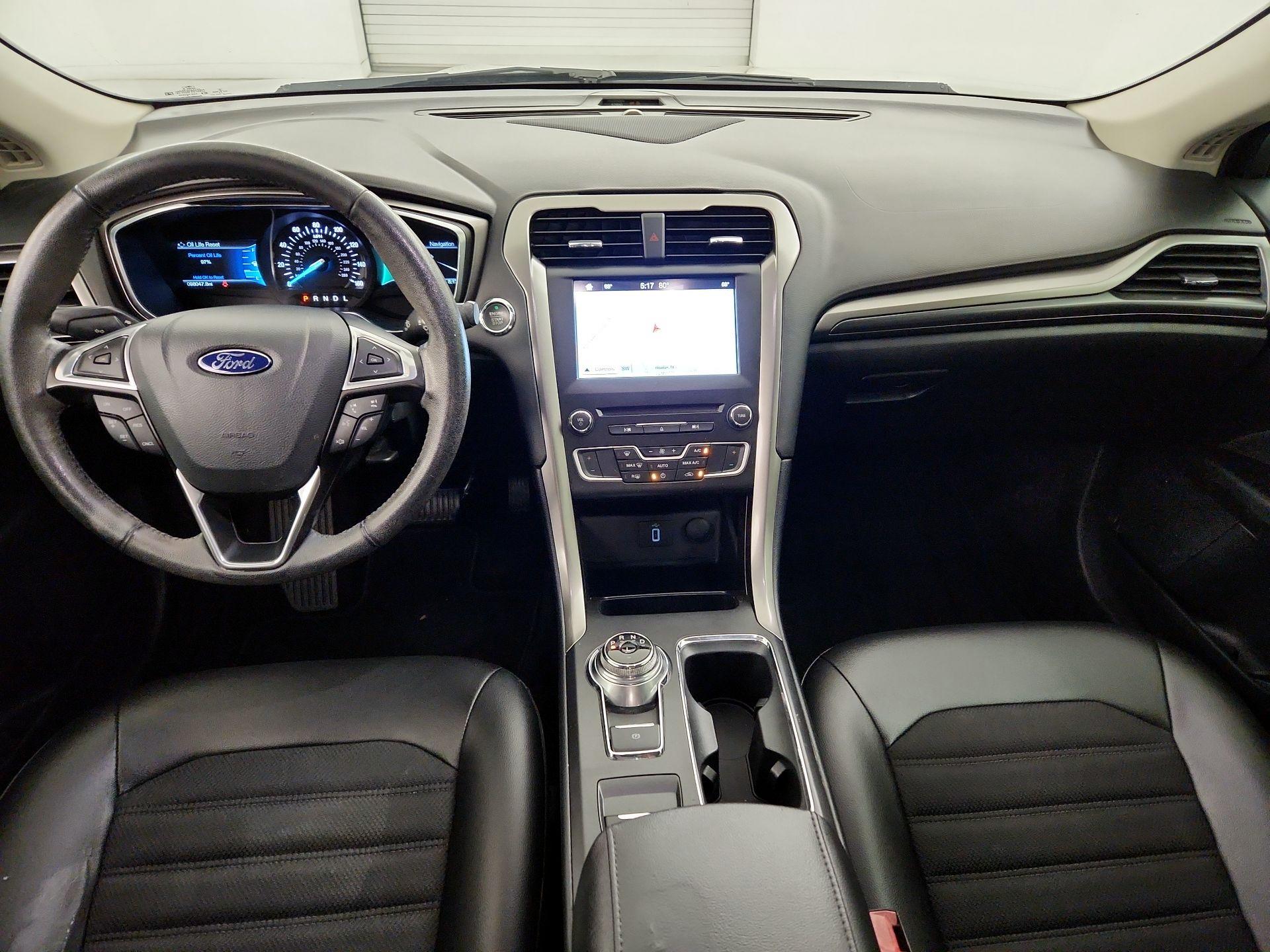 Thumbnail: 2017 Ford Fusion - 9