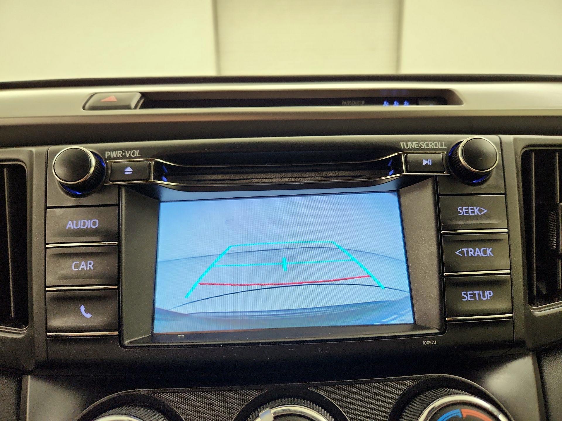 Thumbnail: 2018 Toyota RAV4 - 14