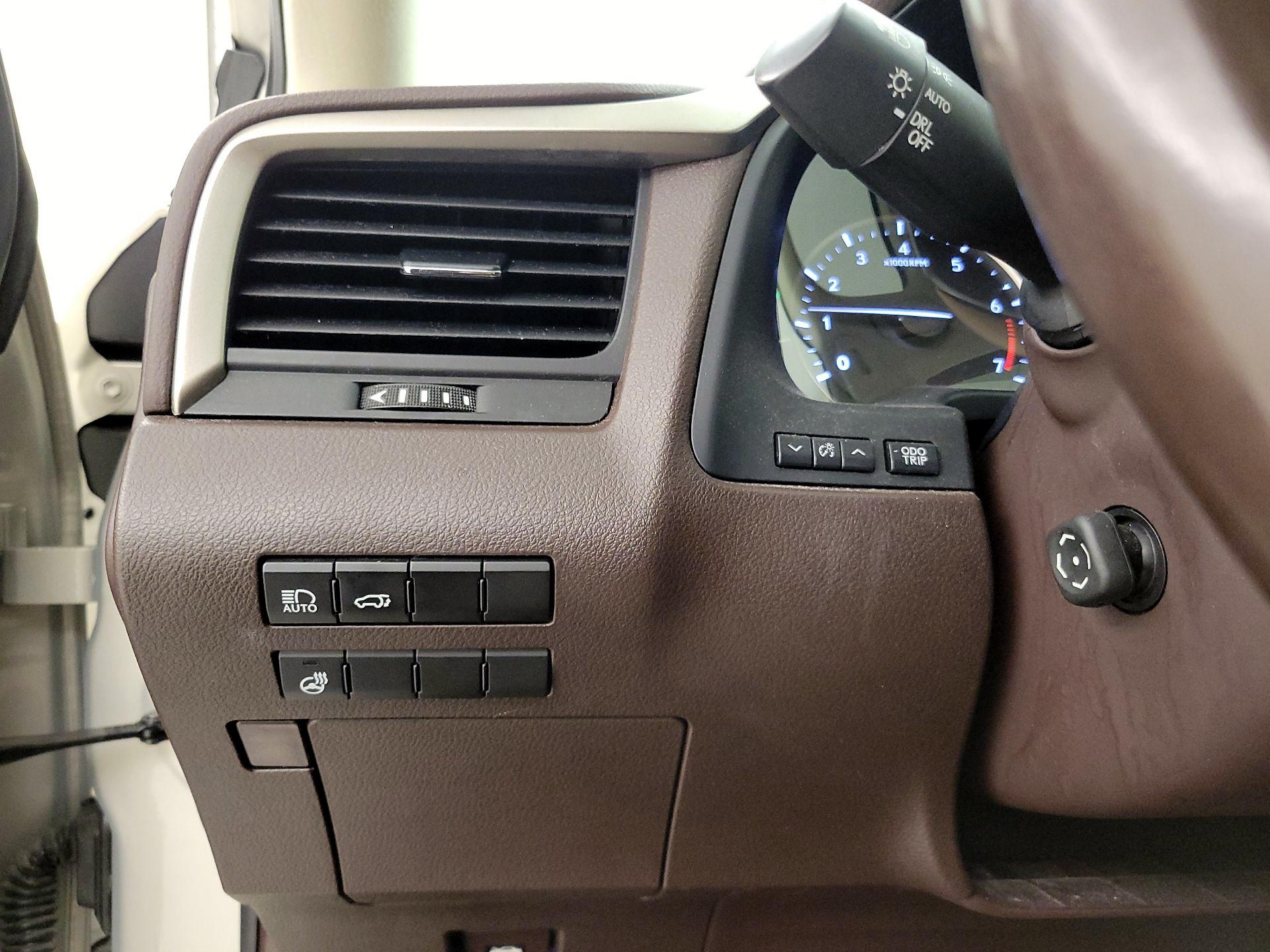 Thumbnail: 2020 Lexus RX - 13