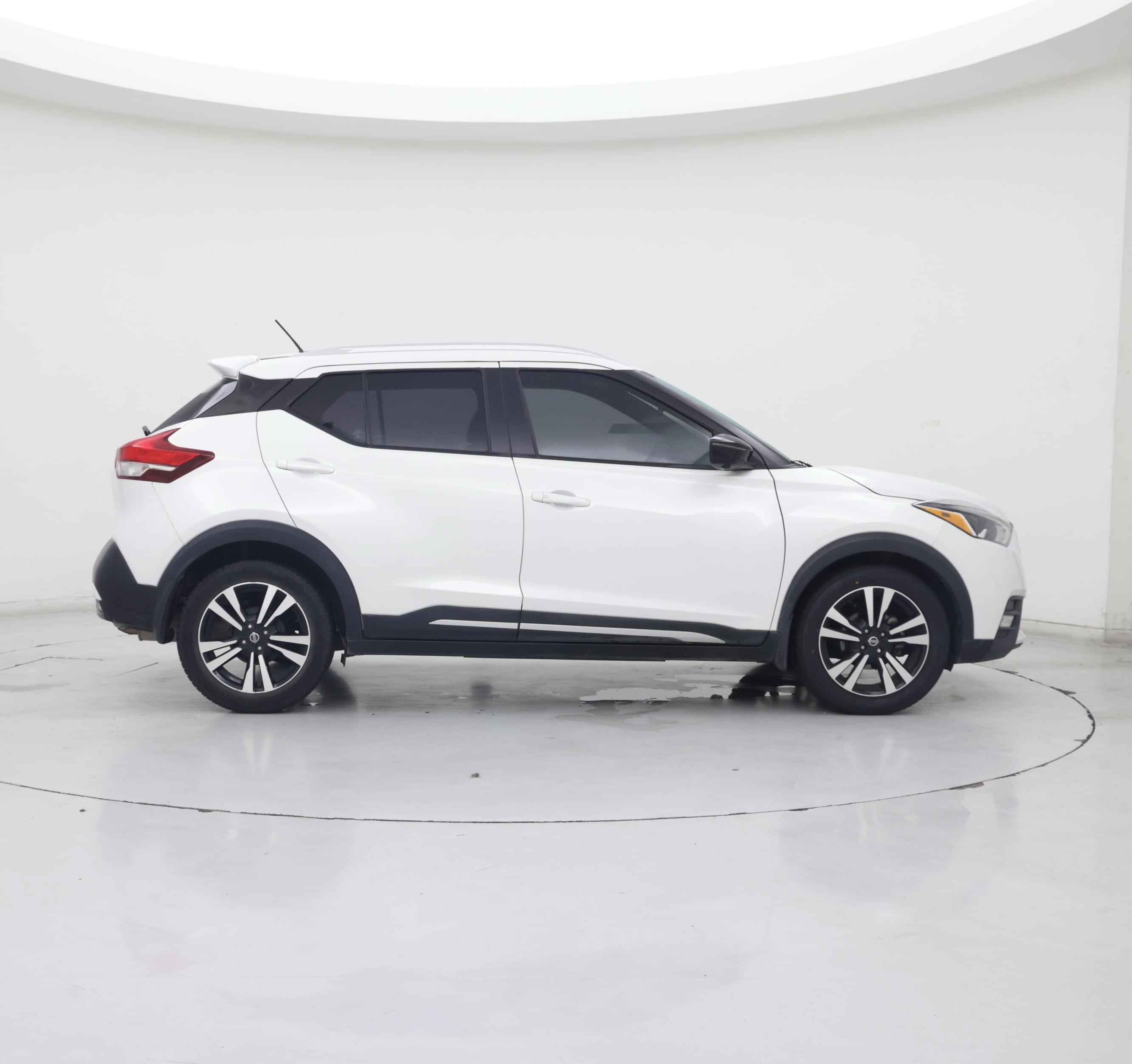 Thumbnail: 2018 Nissan Kicks - 7