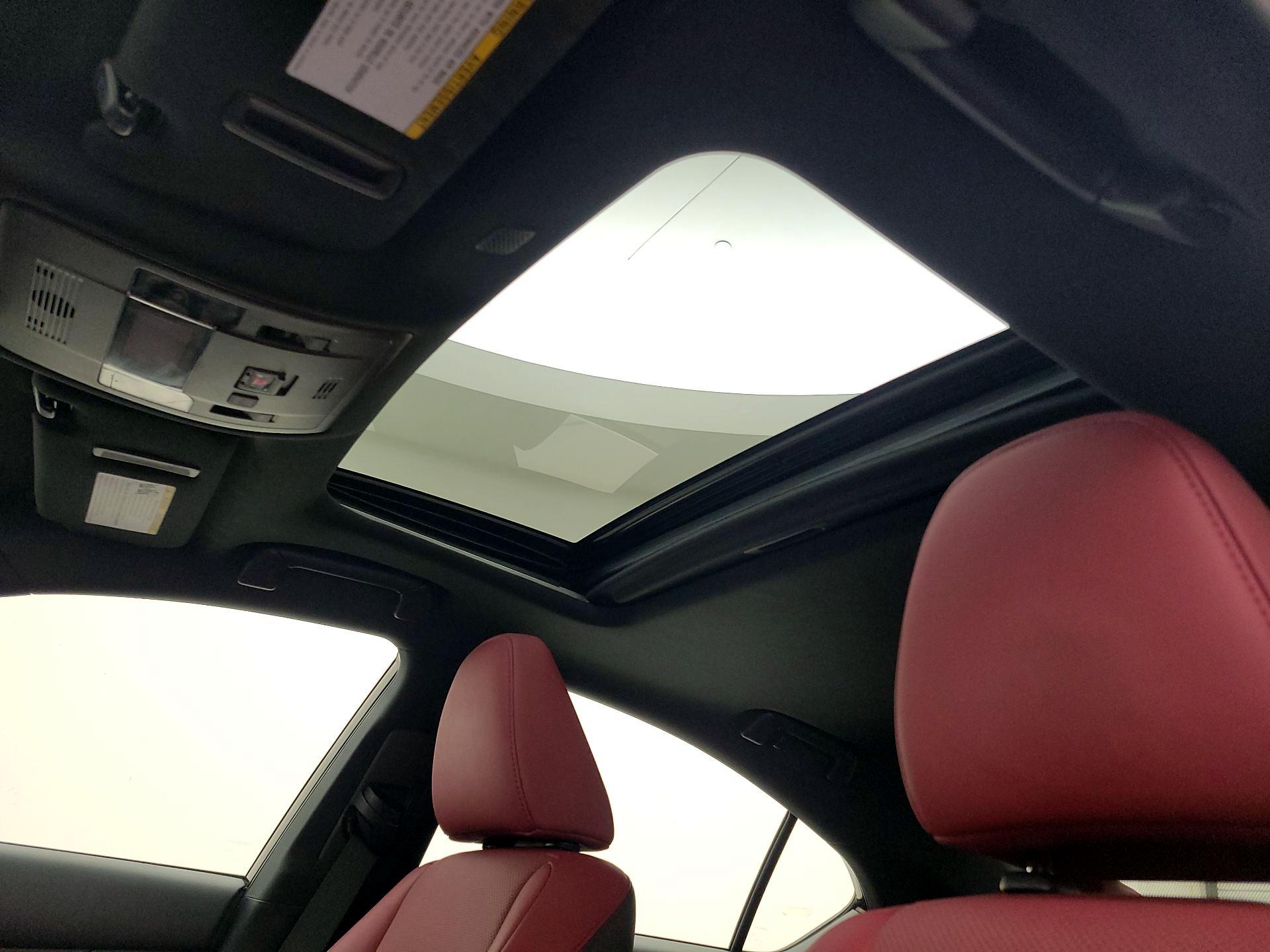 Thumbnail: 2022 Lexus IS - 19