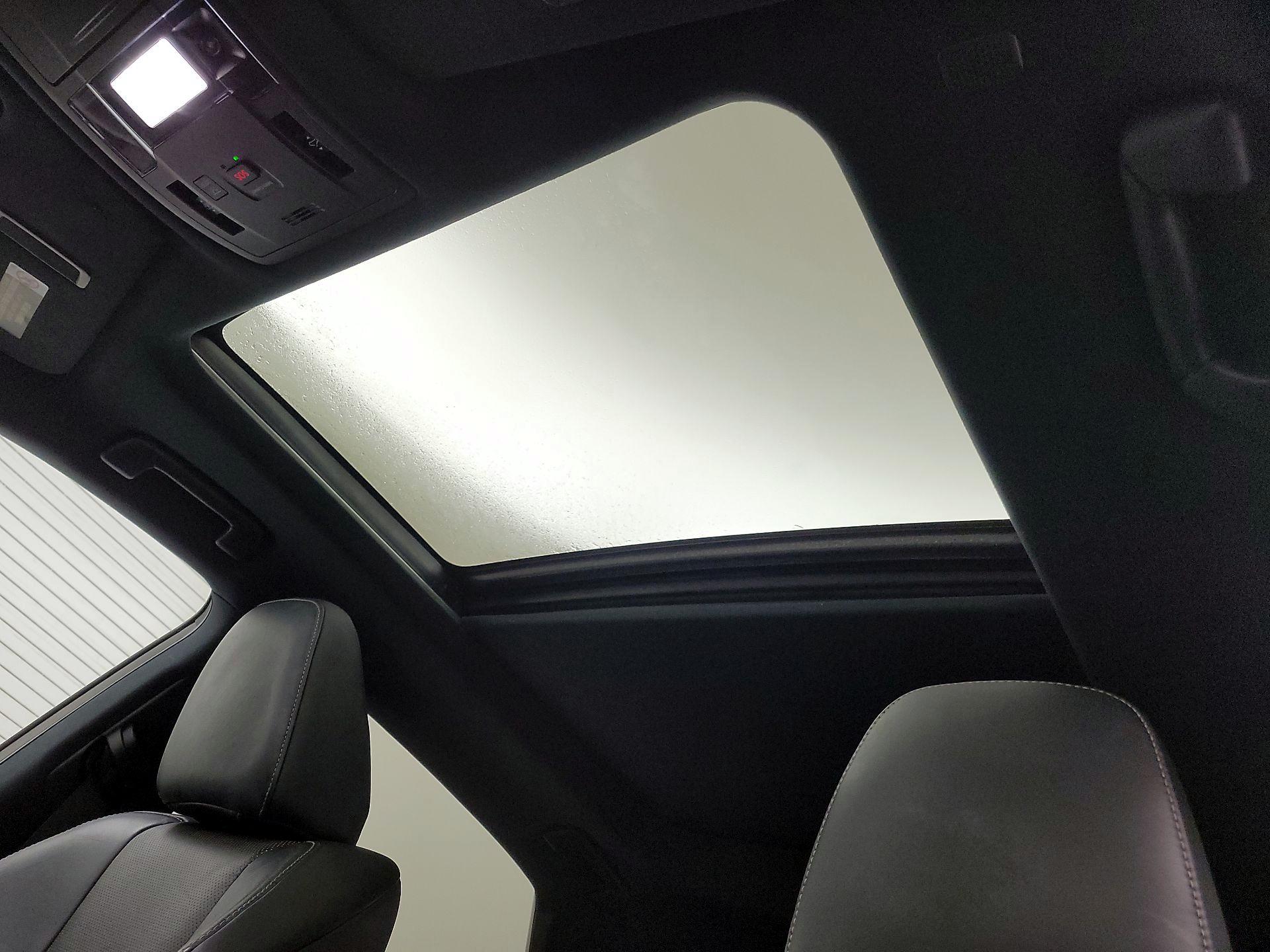 Thumbnail: 2018 Lexus RX - 20