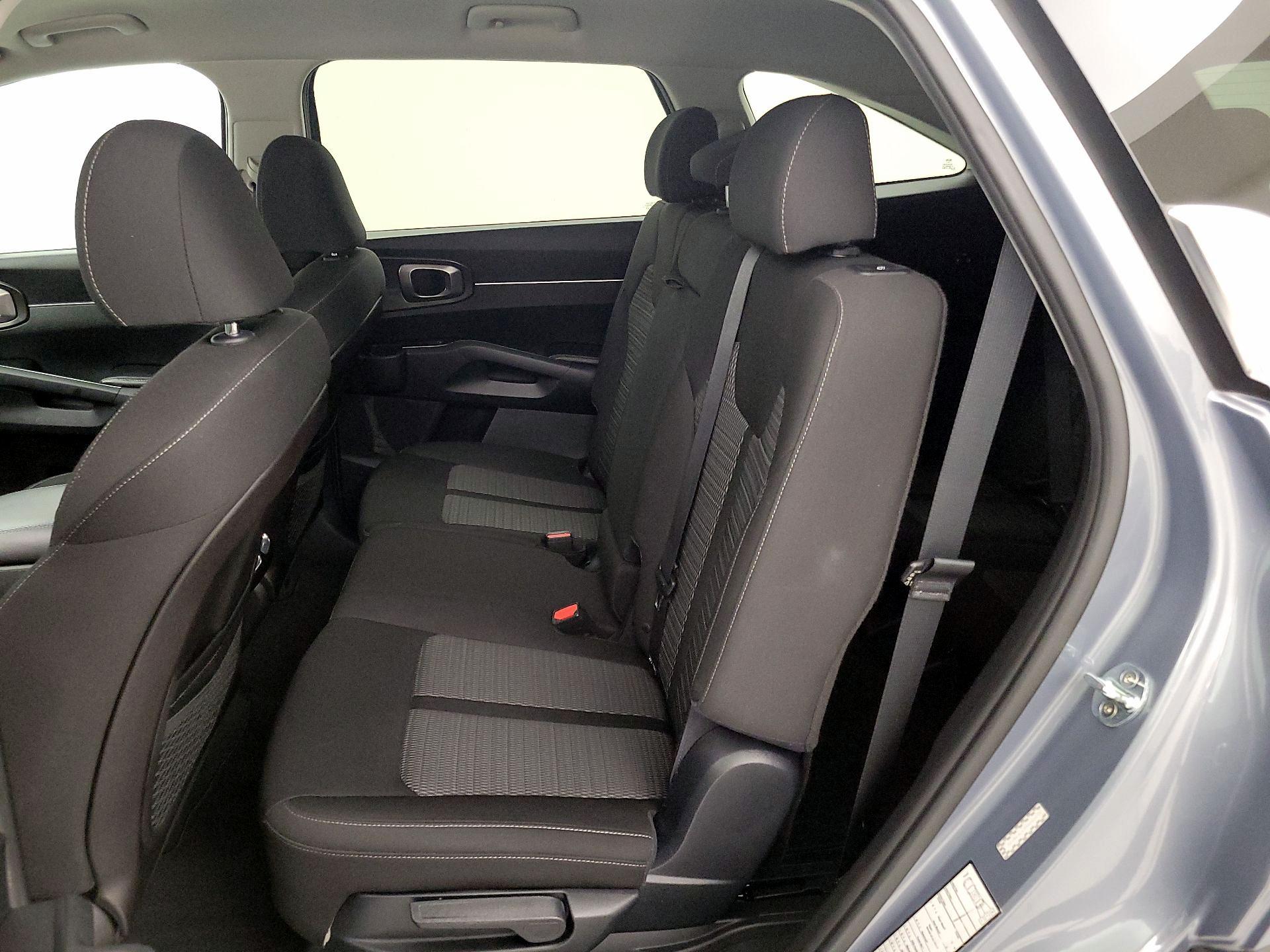 Thumbnail: 2021 Kia Sorento - 19