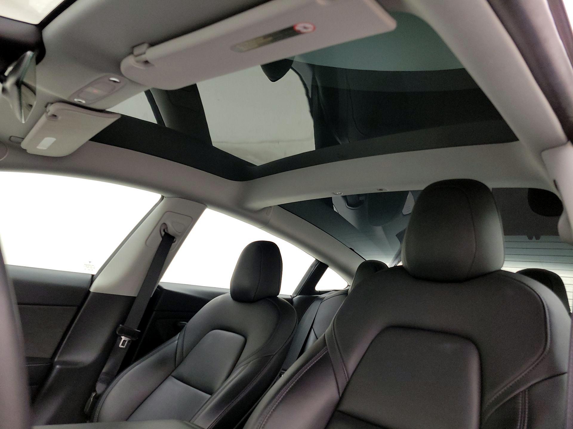 Thumbnail: 2021 Tesla Model 3 - 18