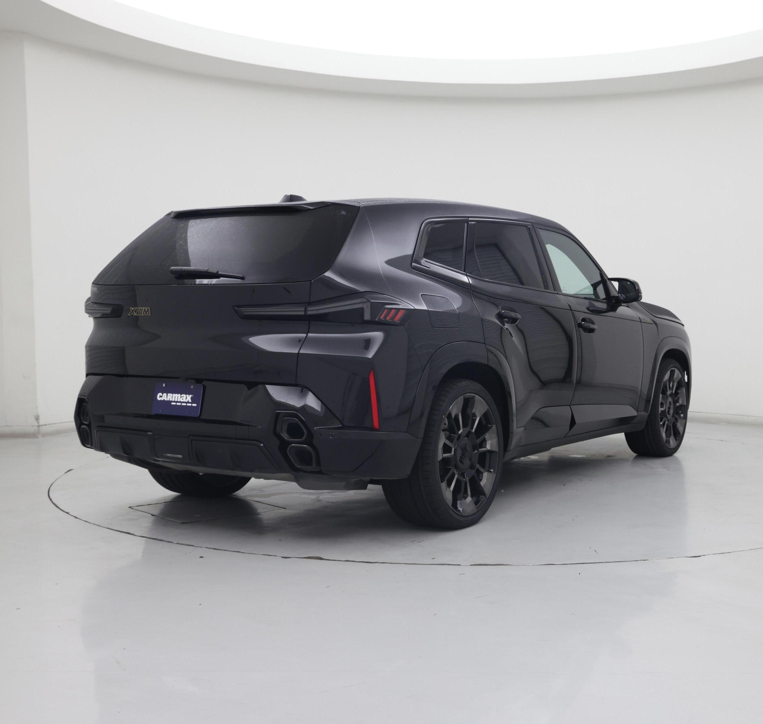 Thumbnail: 2023 BMW XM - 8