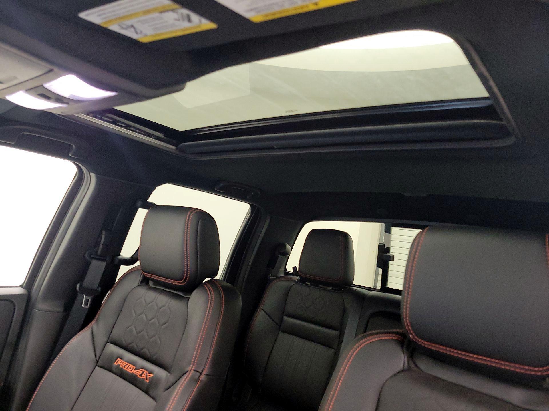 Thumbnail: 2023 Nissan Frontier - 20