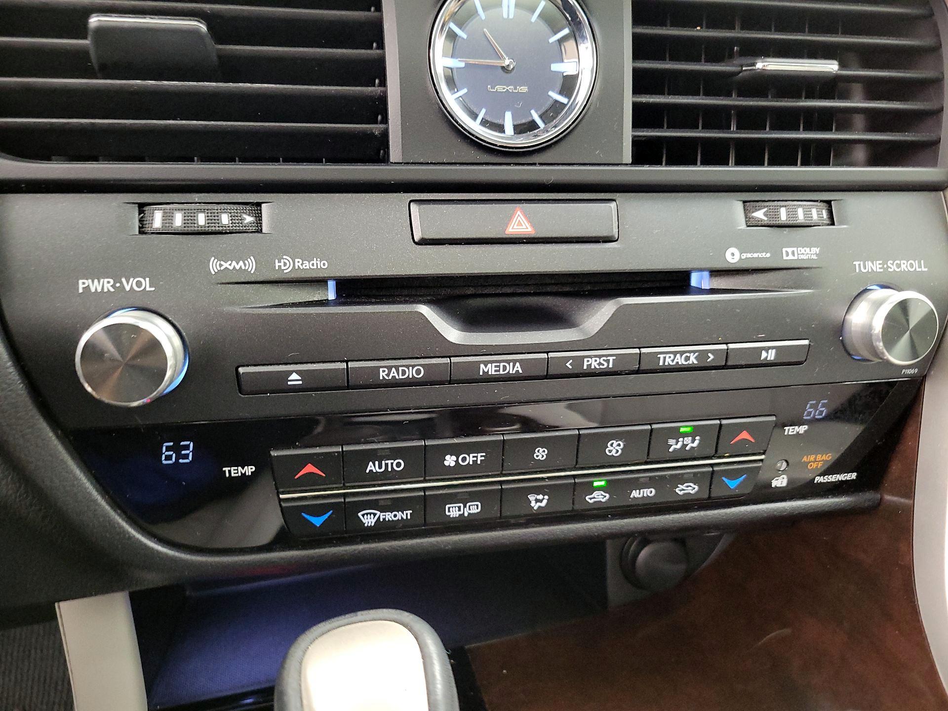 Thumbnail: 2016 Lexus RX - 17