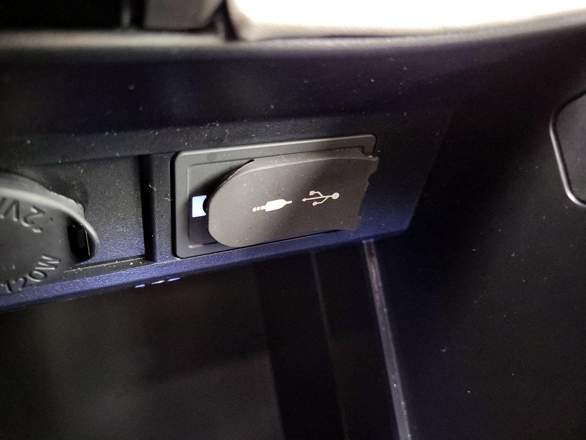 Thumbnail: 2016 Lexus RX - 19