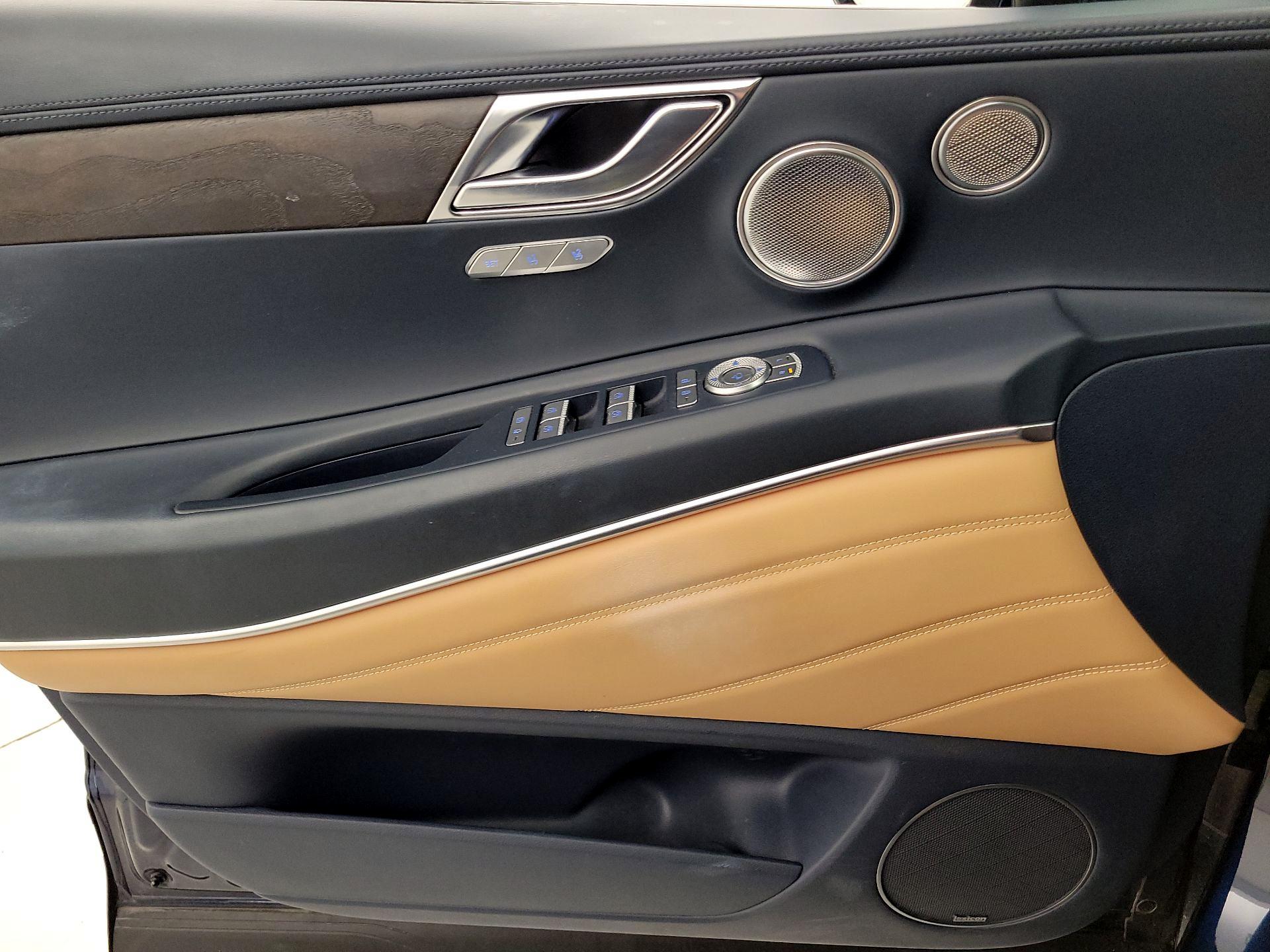 Thumbnail: 2022 Genesis GV80 - 12