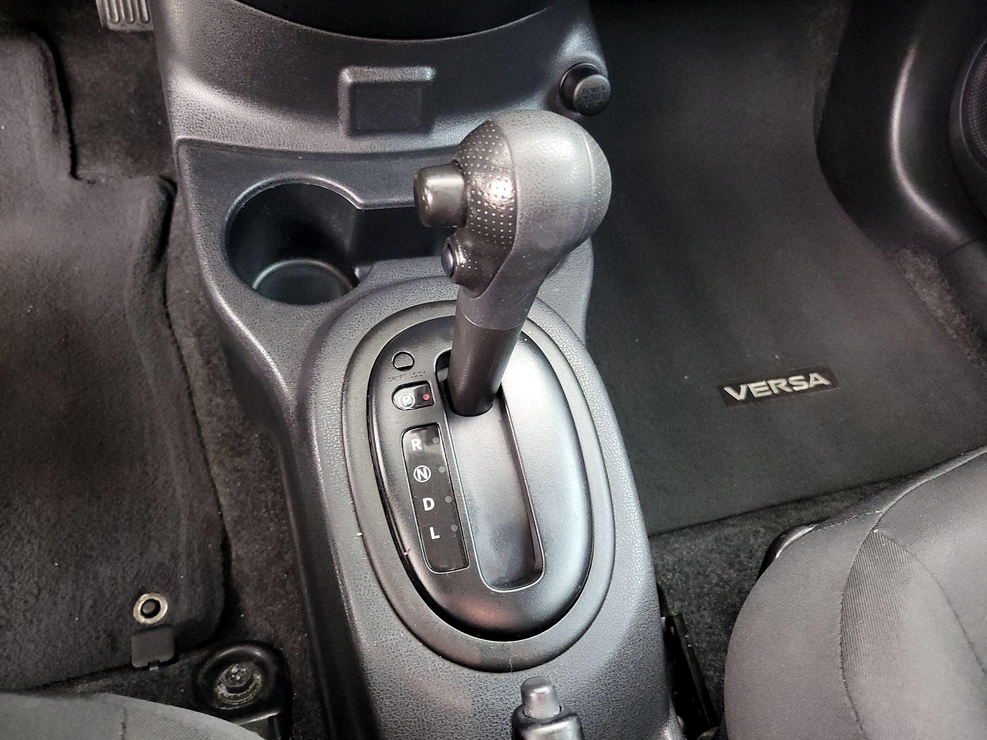 Thumbnail: 2017 Nissan Versa - 16