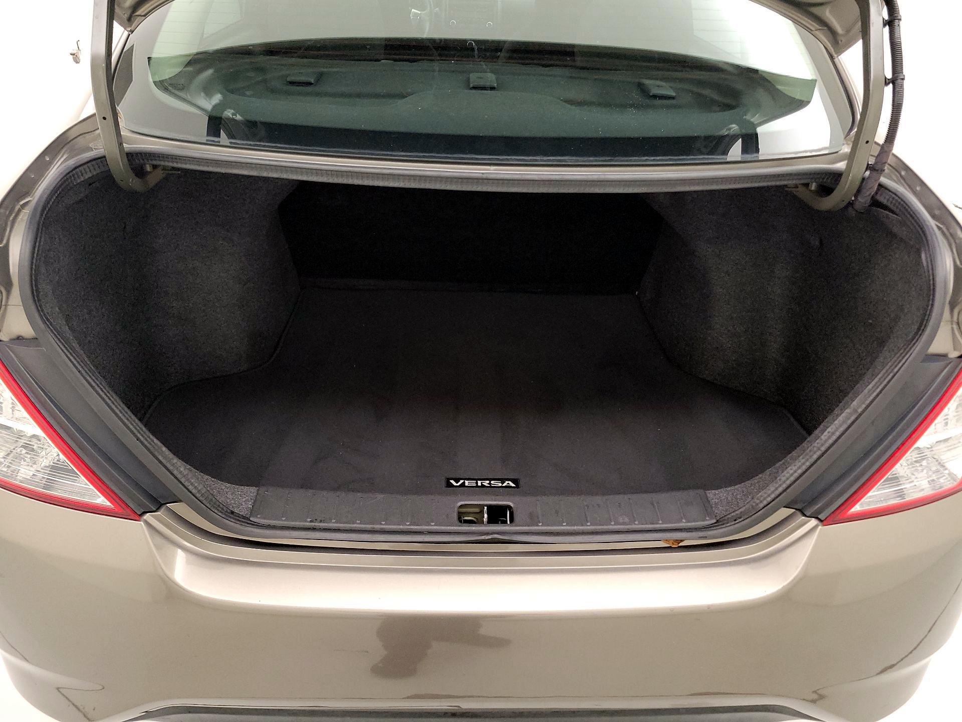 Thumbnail: 2017 Nissan Versa - 18