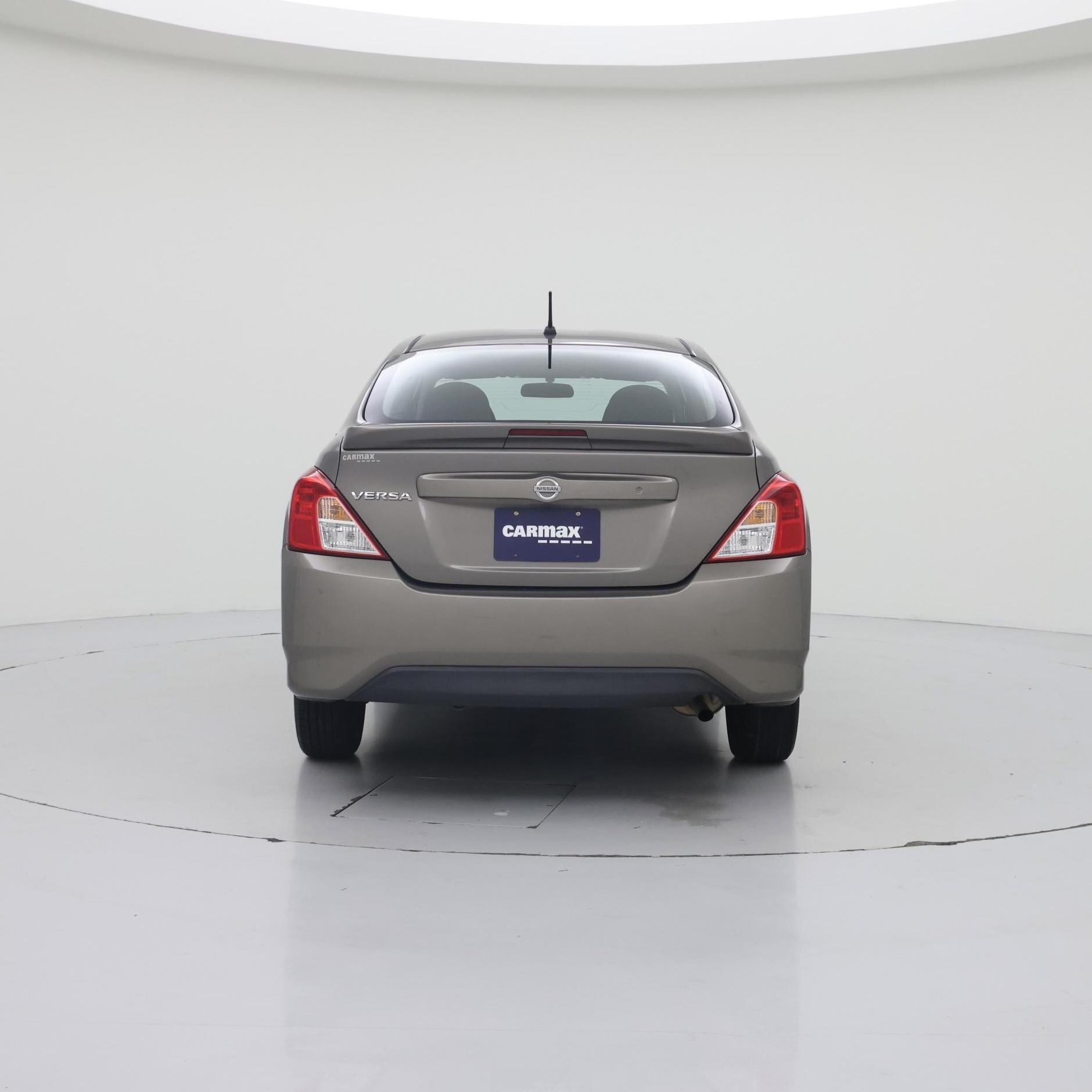 Thumbnail: 2017 Nissan Versa - 6