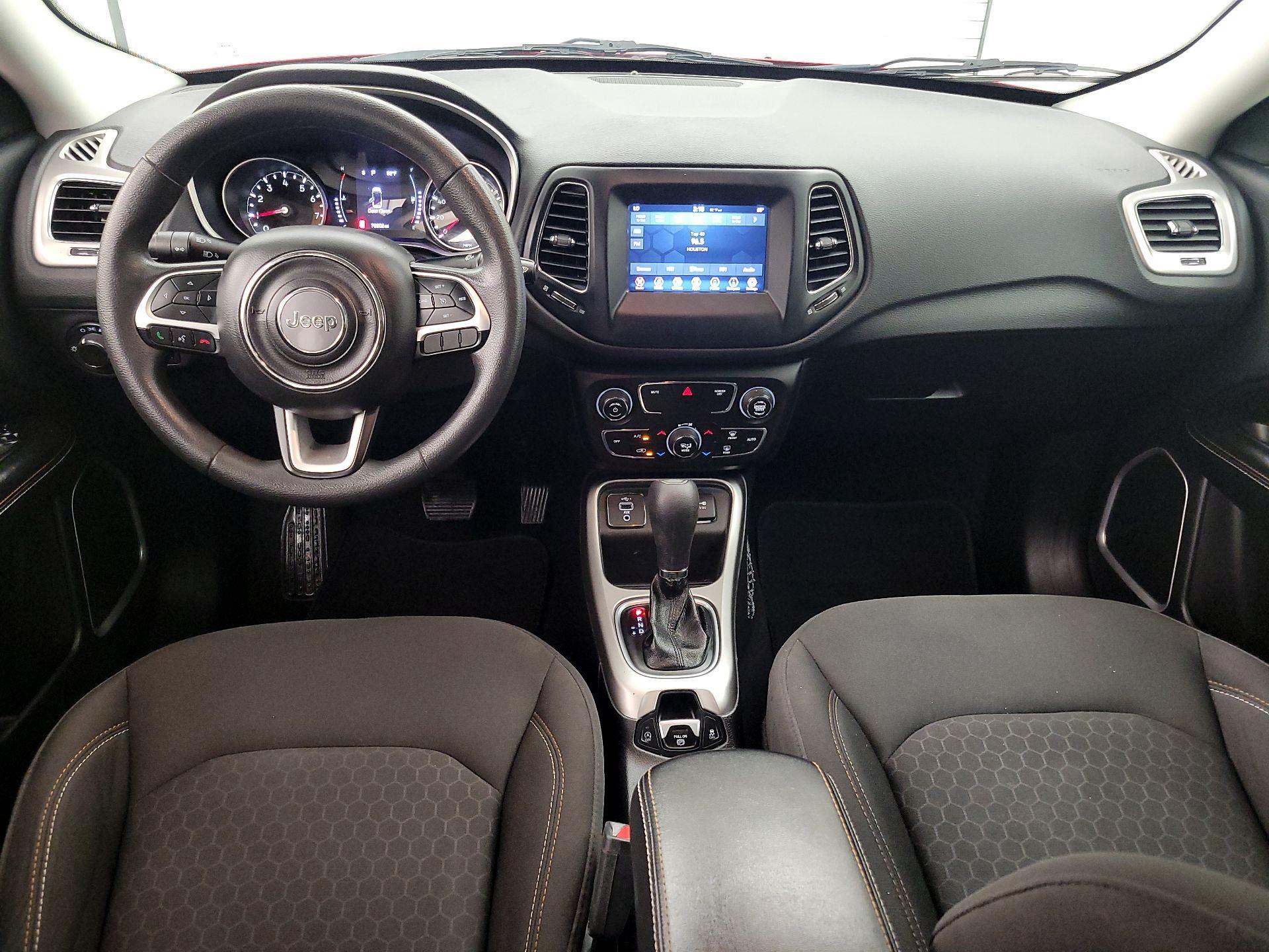 Thumbnail: 2020 Jeep Compass - 9