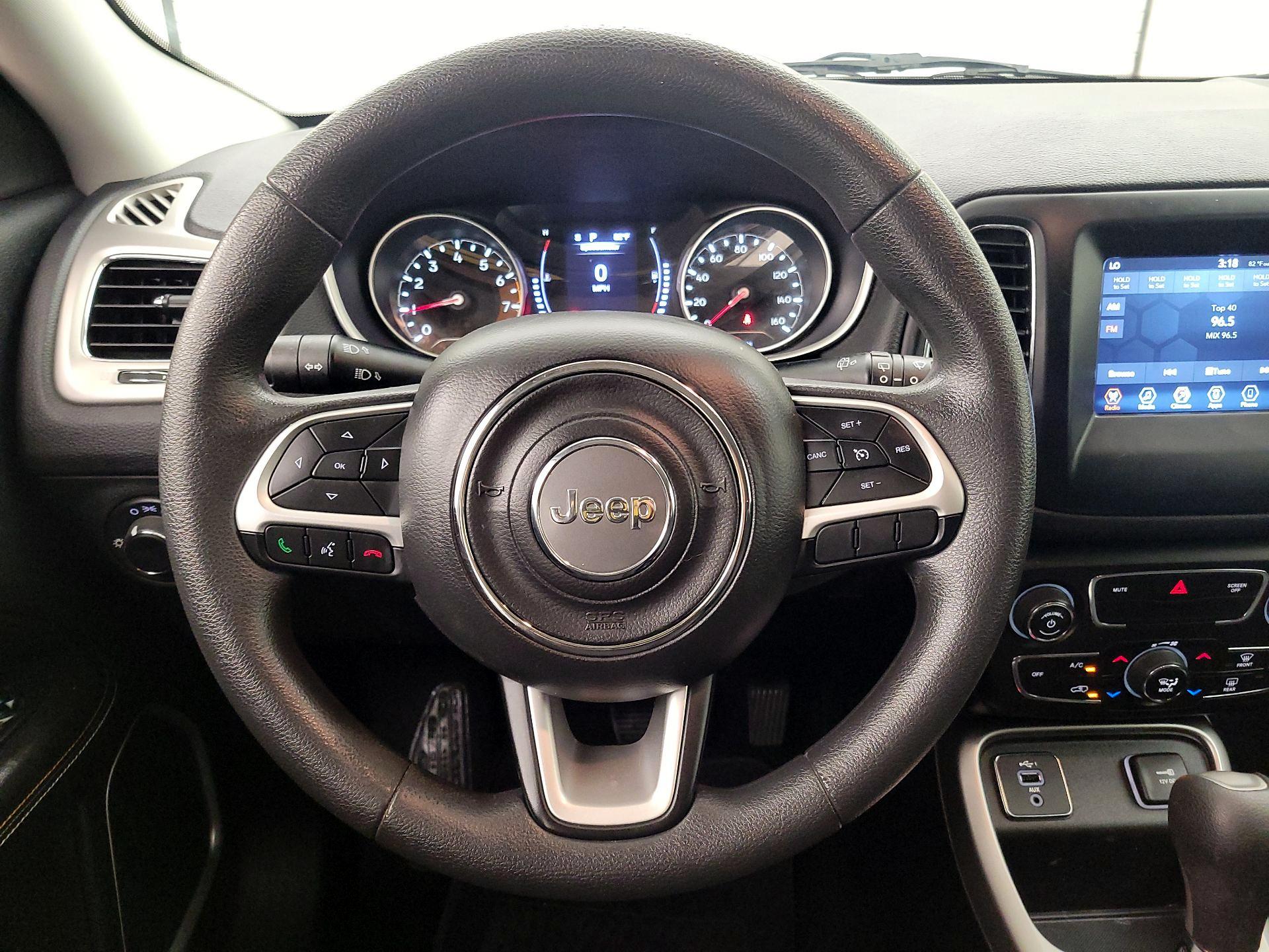 Thumbnail: 2020 Jeep Compass - 10