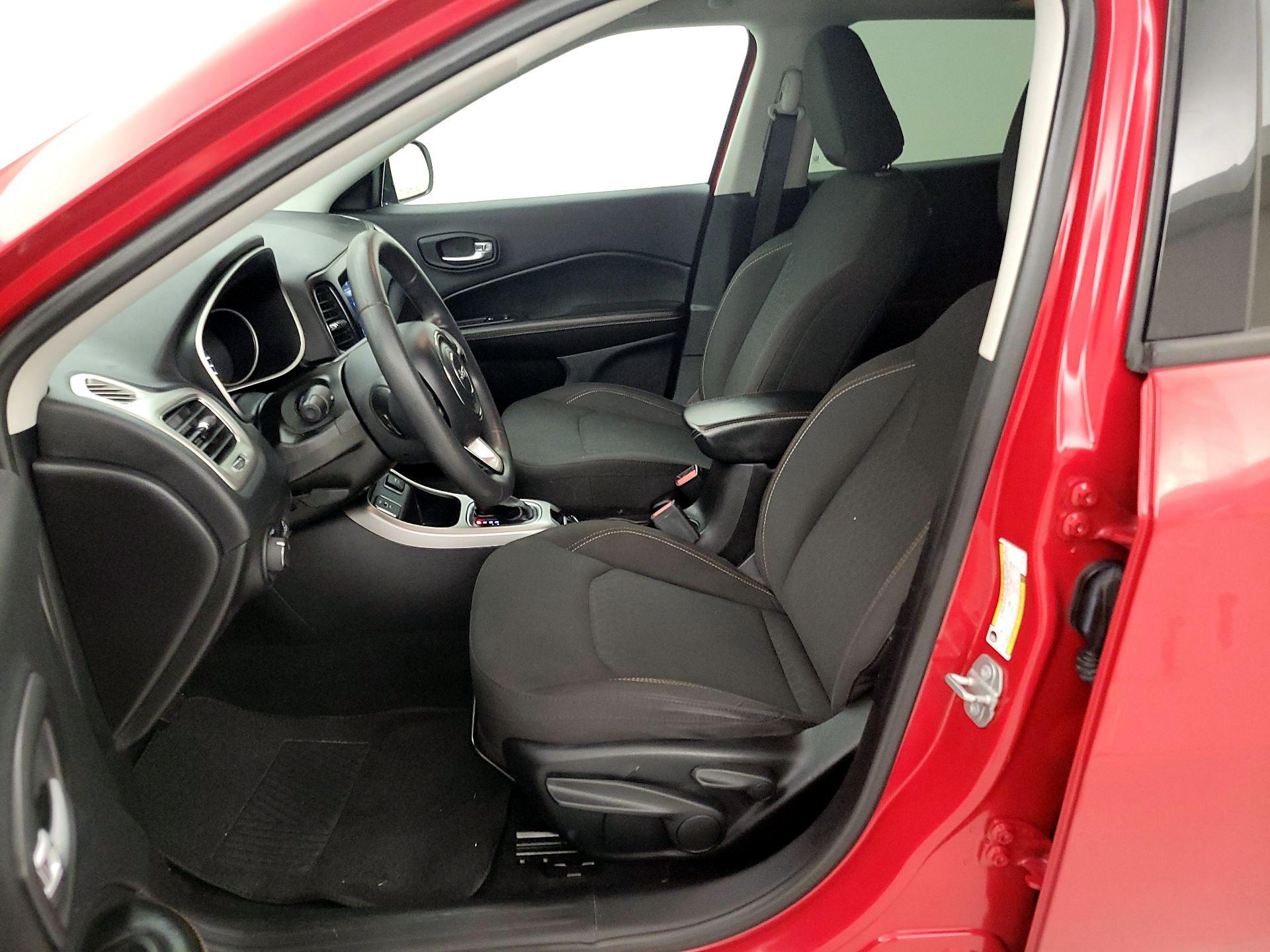 Thumbnail: 2020 Jeep Compass - 11