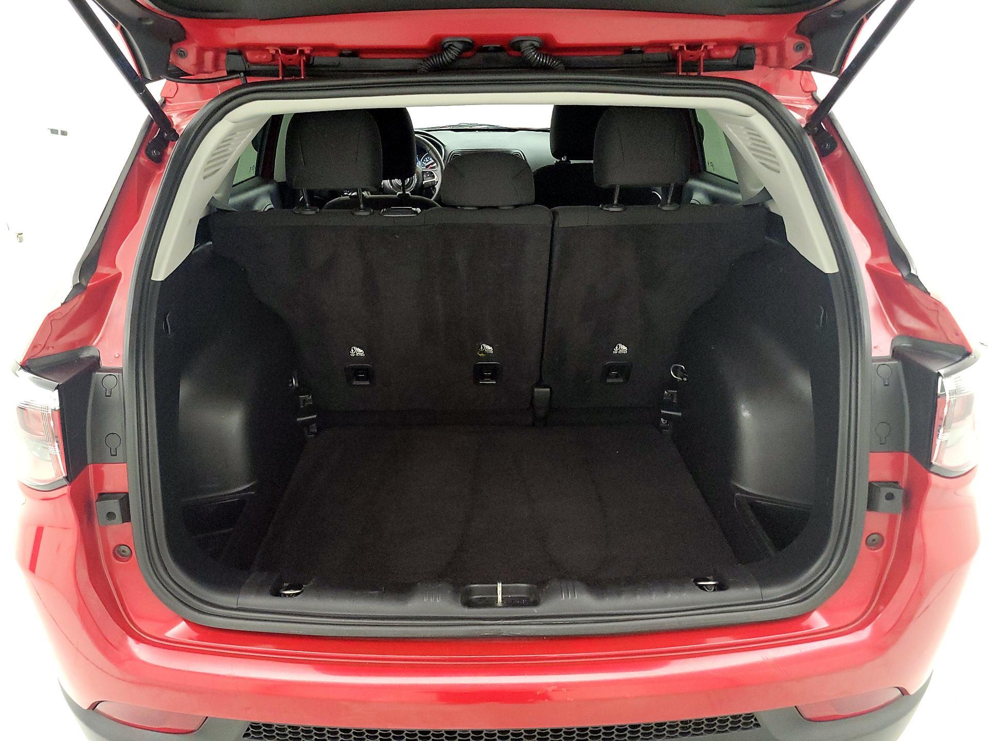 Thumbnail: 2020 Jeep Compass - 20