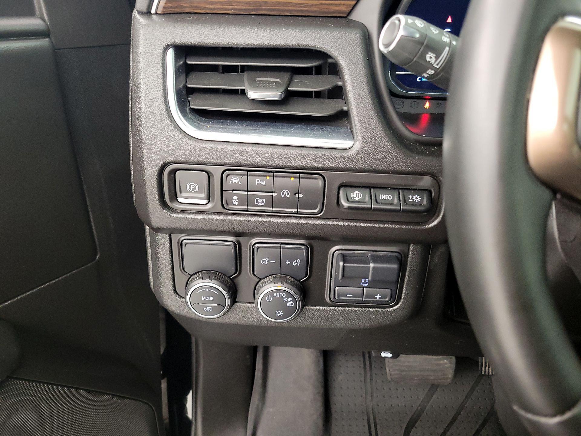 Thumbnail: 2023 Chevrolet Tahoe - 13