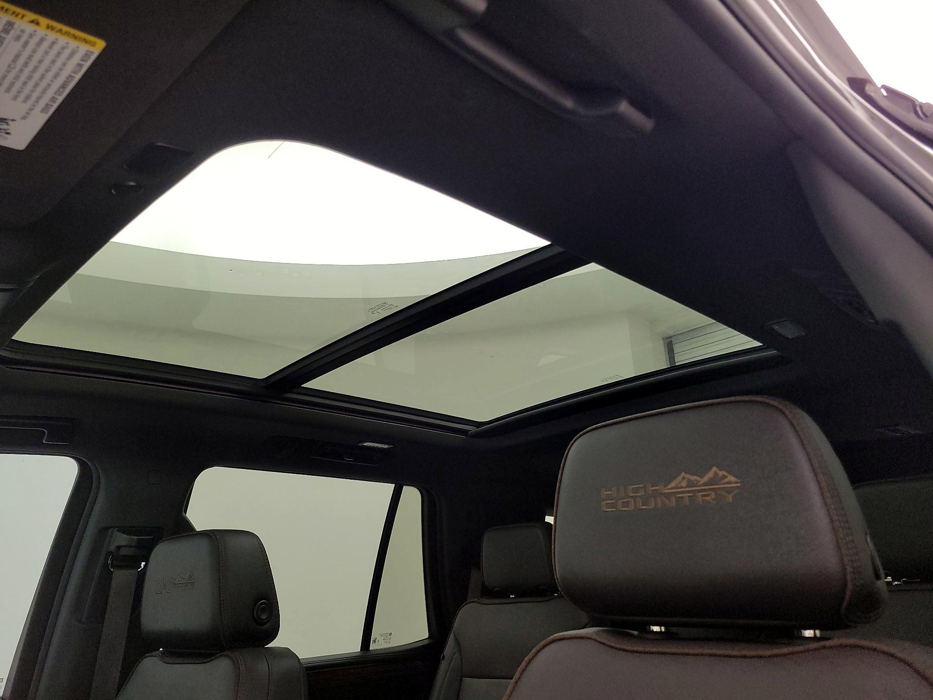 Thumbnail: 2023 Chevrolet Tahoe - 20