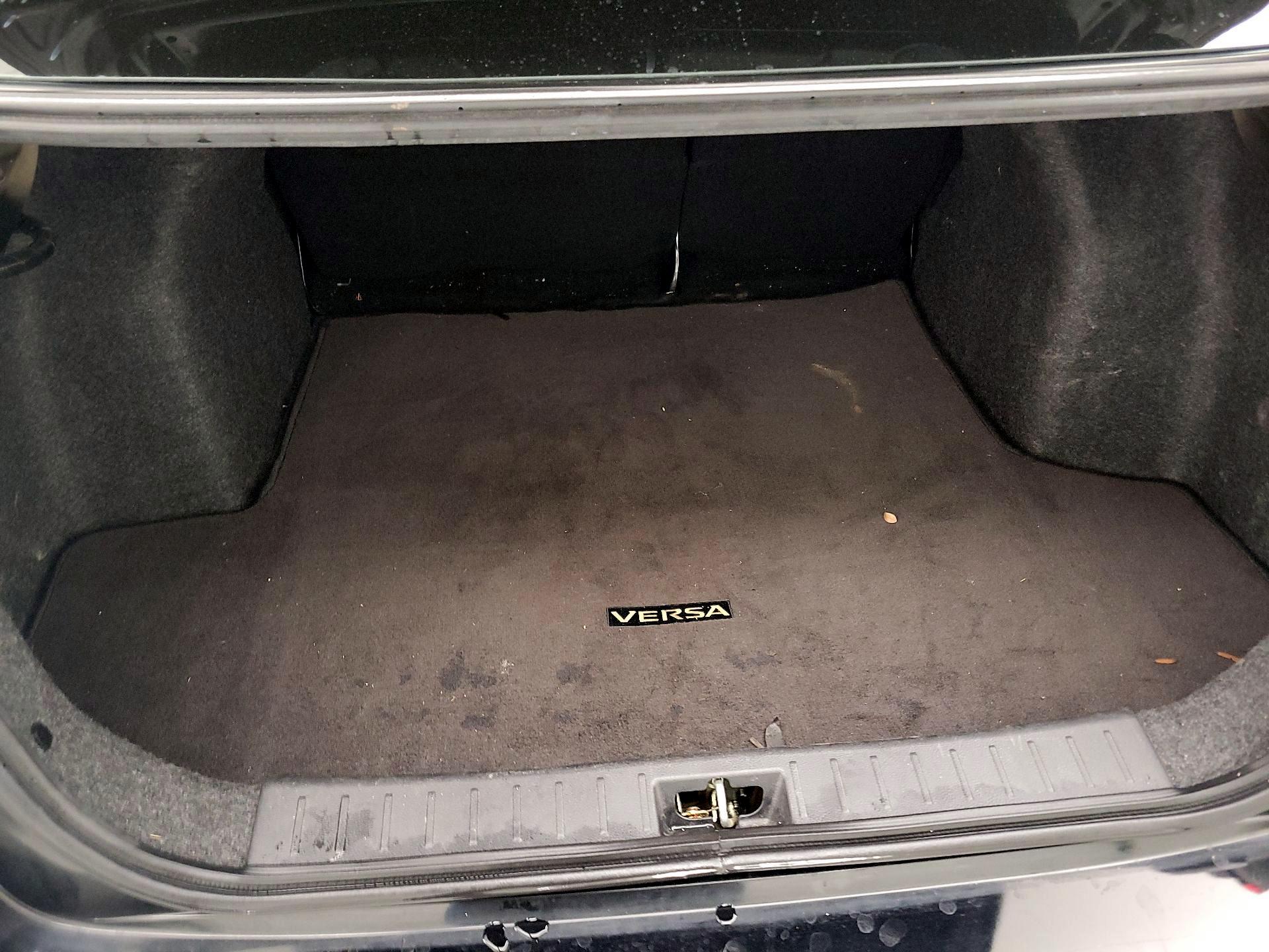 Thumbnail: 2020 Nissan Versa - 20