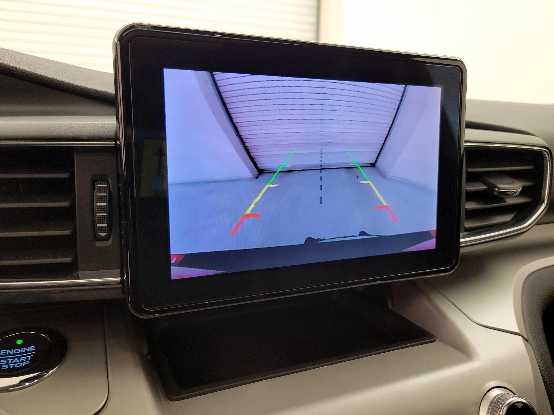 Thumbnail: 2020 Ford Explorer - 15