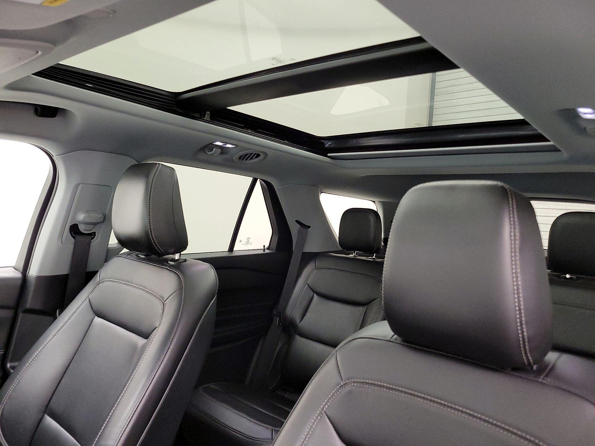 Thumbnail: 2020 Ford Explorer - 20