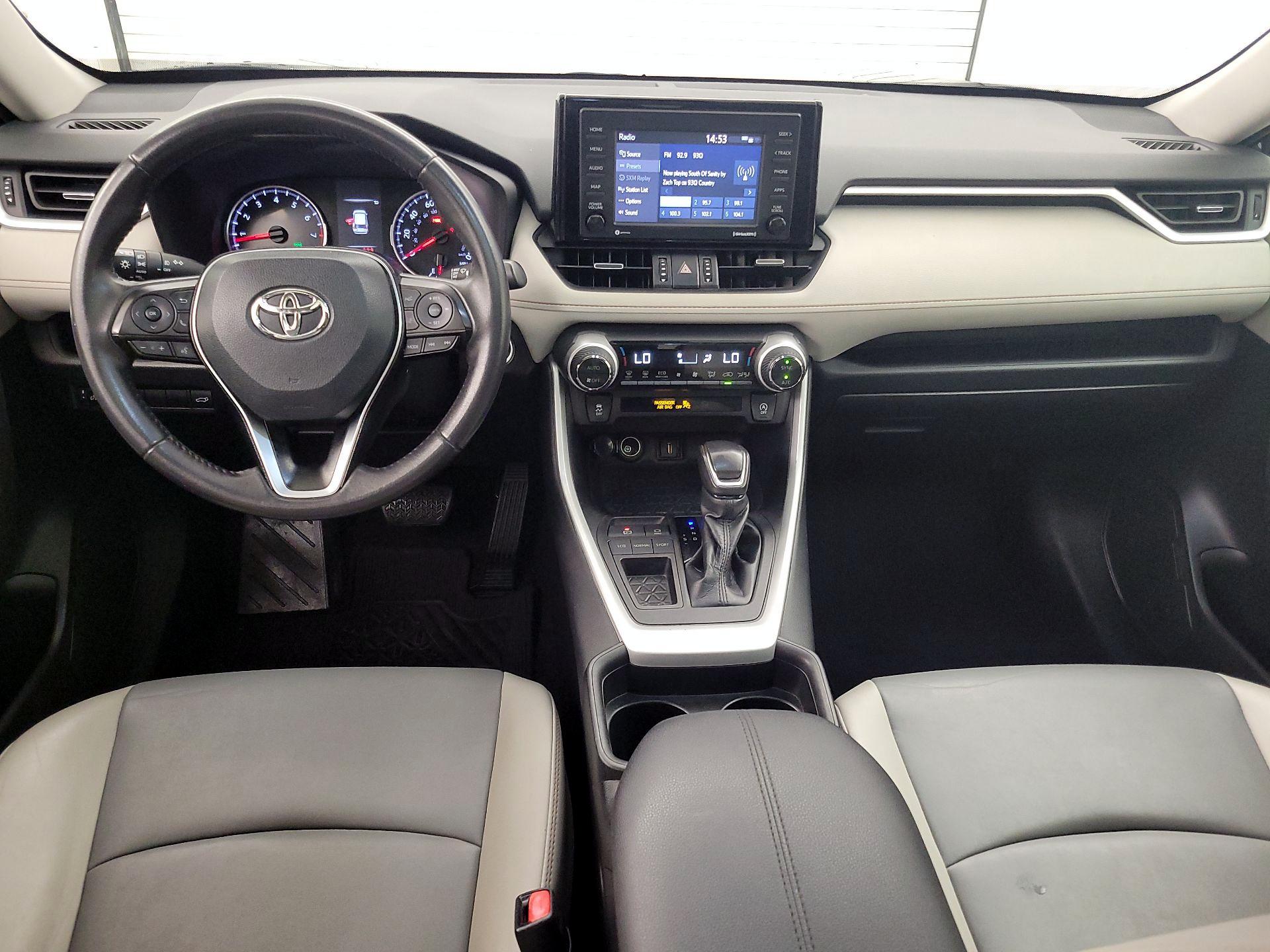 Thumbnail: 2020 Toyota RAV4 - 9