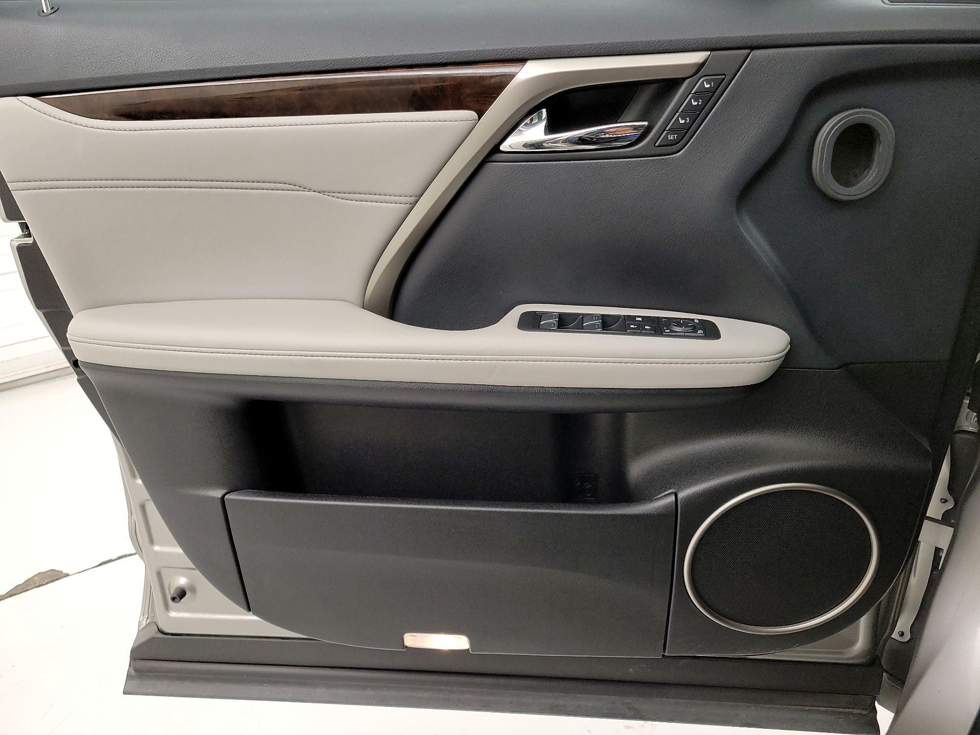 Thumbnail: 2018 Lexus RX - 12