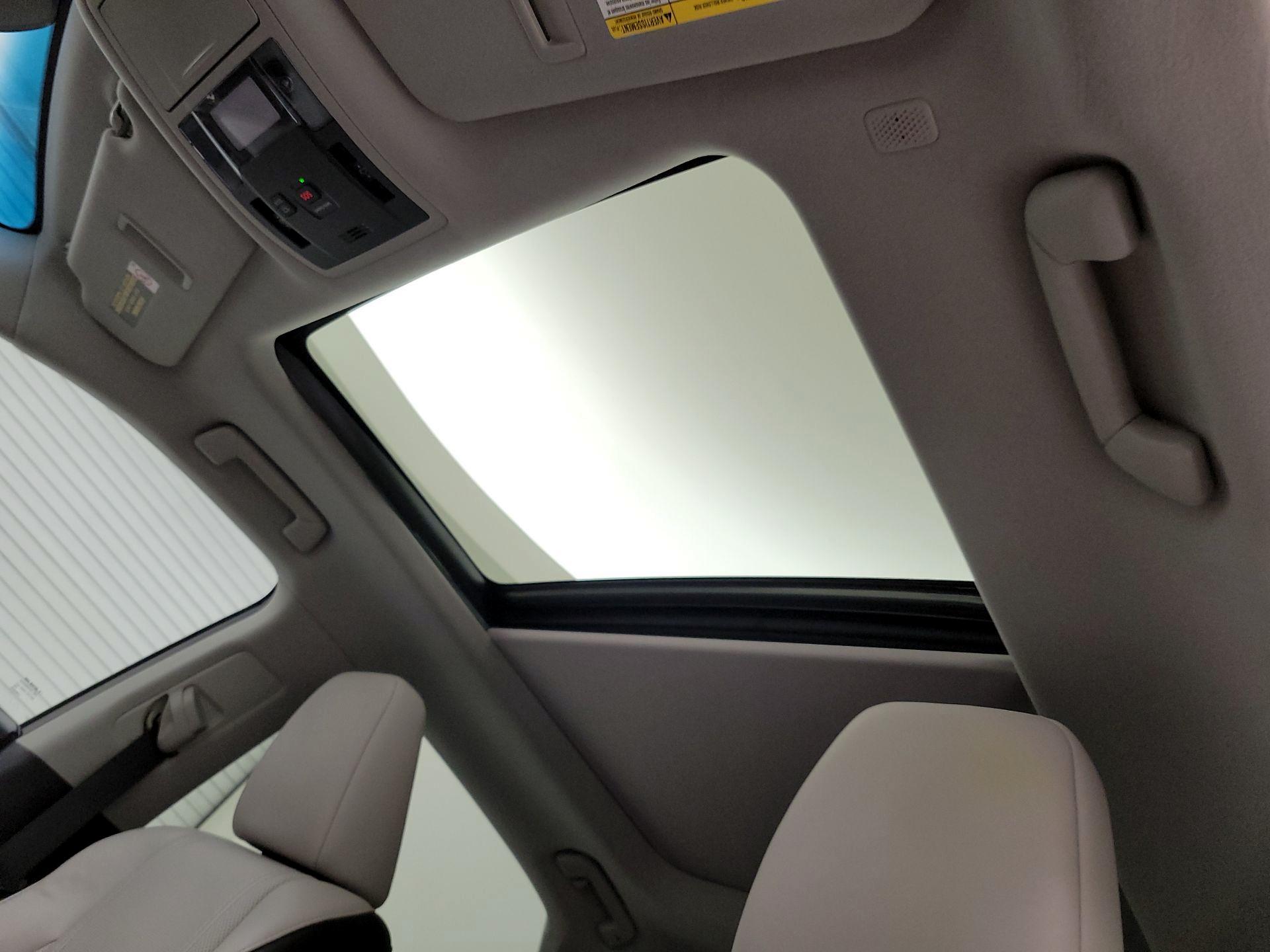 Thumbnail: 2018 Lexus RX - 20