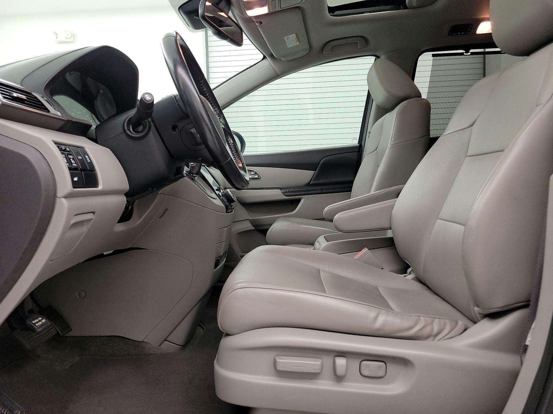 Thumbnail: 2017 Honda Odyssey - 11