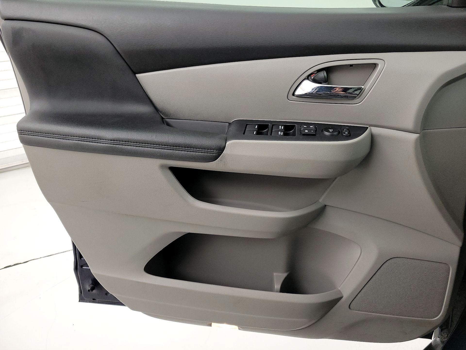 Thumbnail: 2017 Honda Odyssey - 12