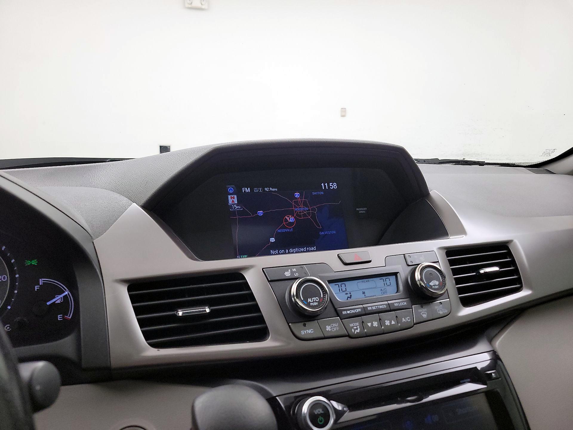 Thumbnail: 2017 Honda Odyssey - 14