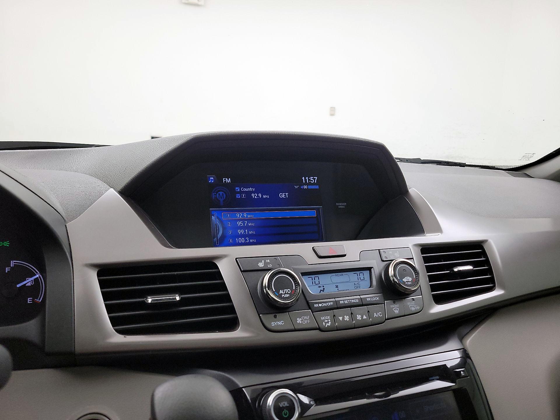 Thumbnail: 2017 Honda Odyssey - 16