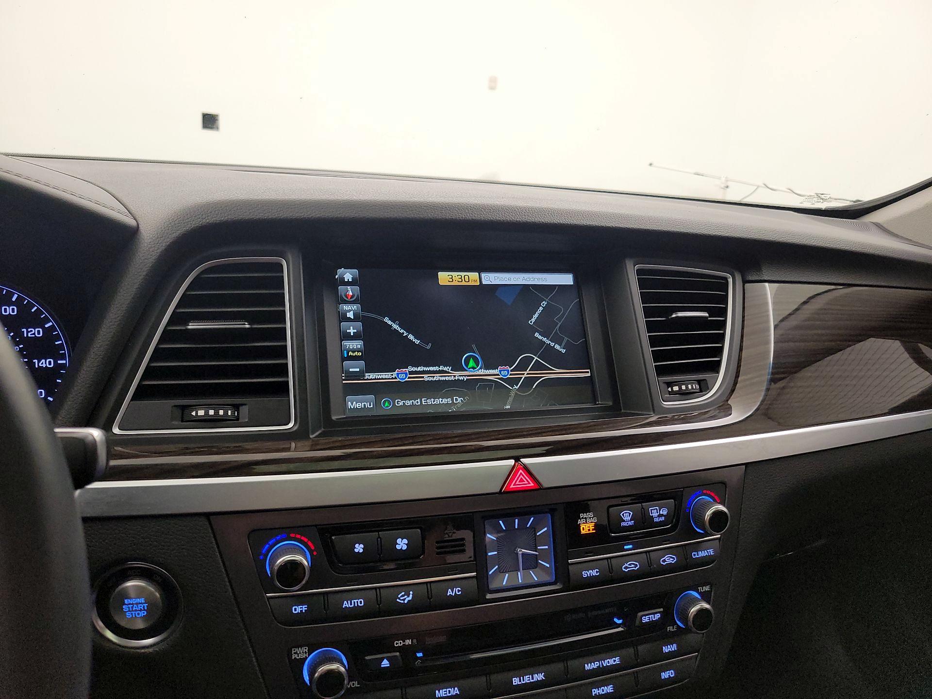 Thumbnail: 2017 Genesis G80 - 14