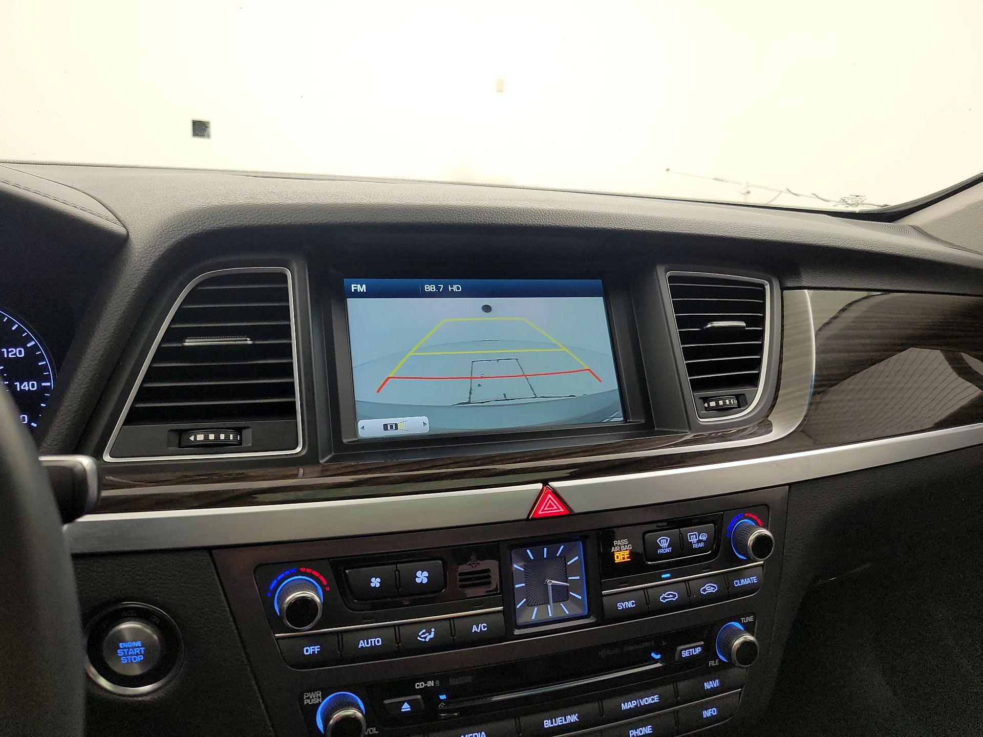 Thumbnail: 2017 Genesis G80 - 15