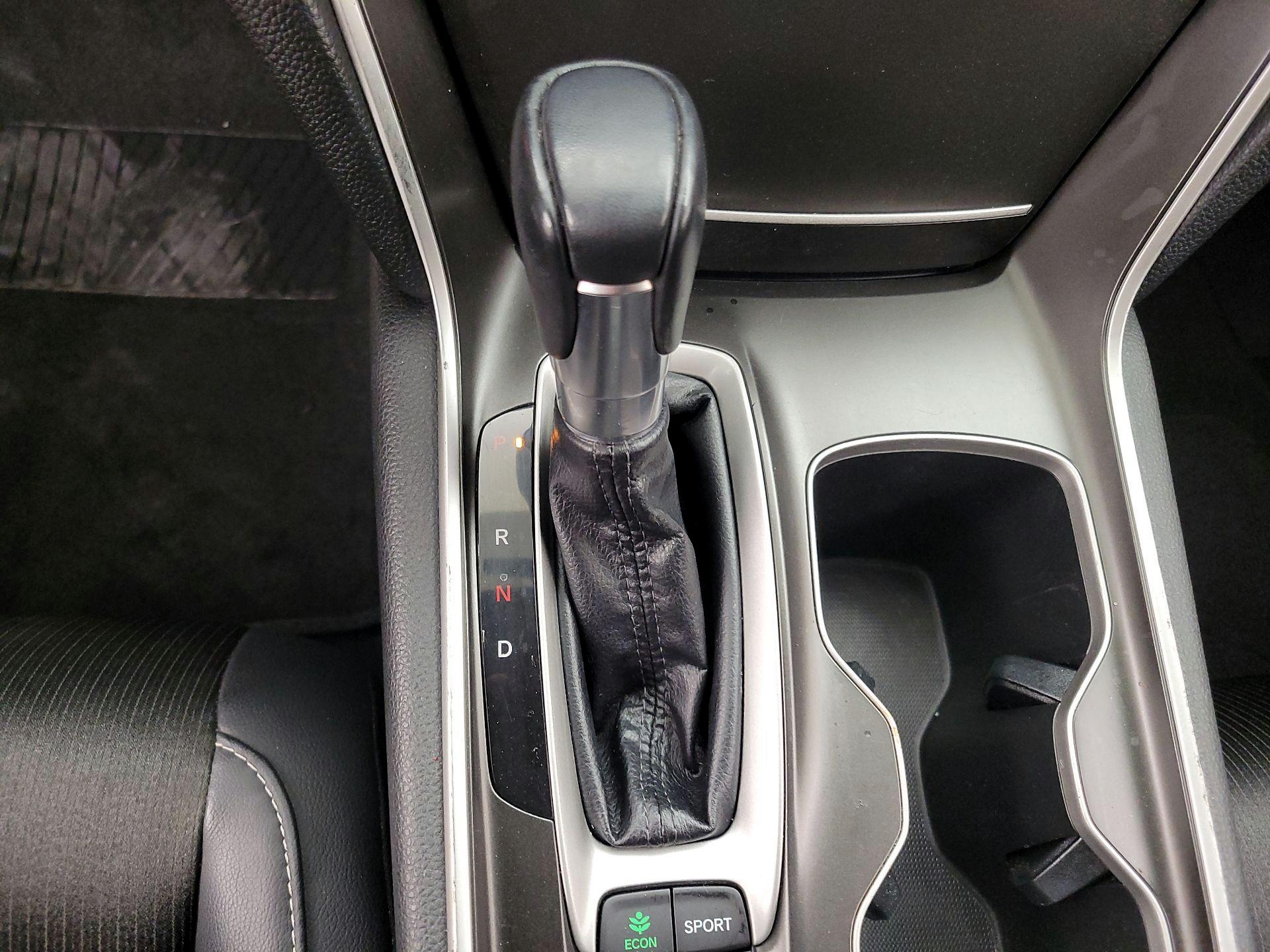 Thumbnail: 2018 Honda Accord - 17