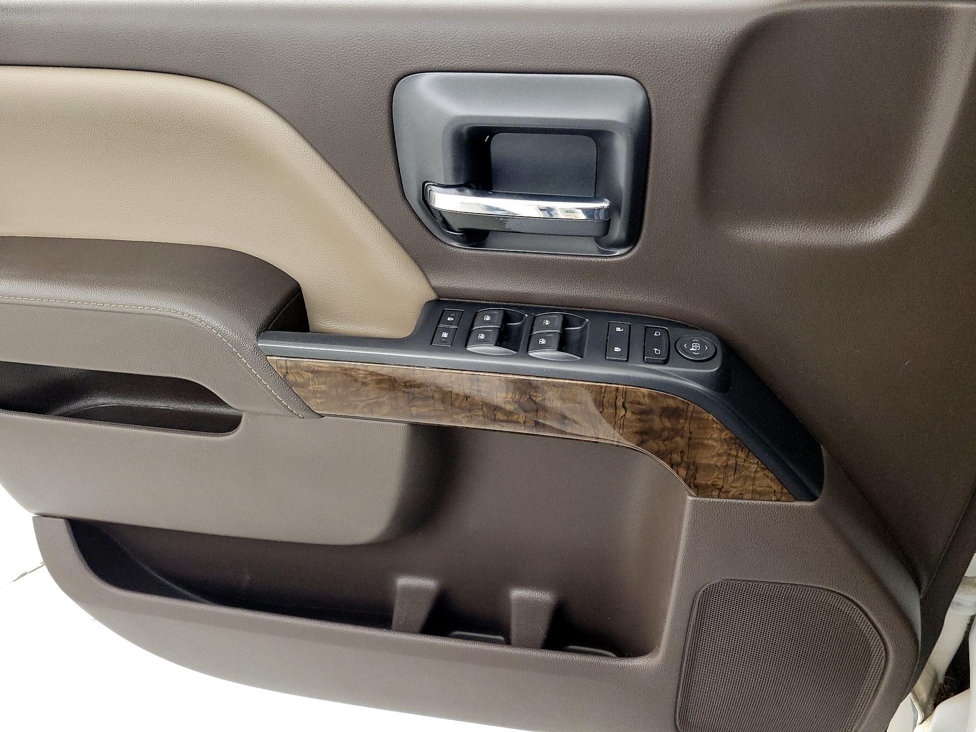 Thumbnail: 2018 Chevrolet Silverado 1500 - 12