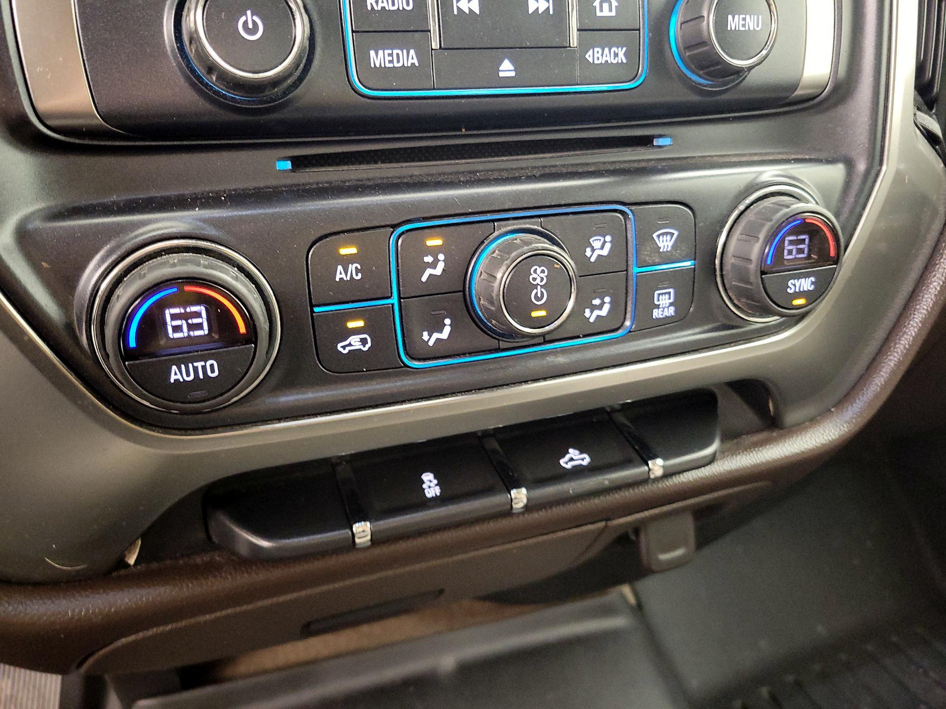 Thumbnail: 2018 Chevrolet Silverado 1500 - 16