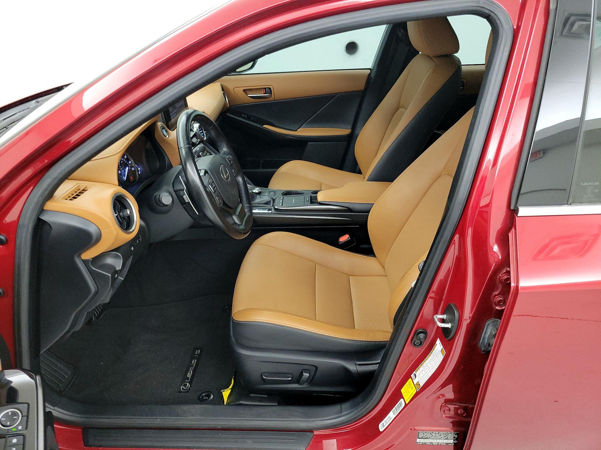 Thumbnail: 2021 Lexus IS - 11