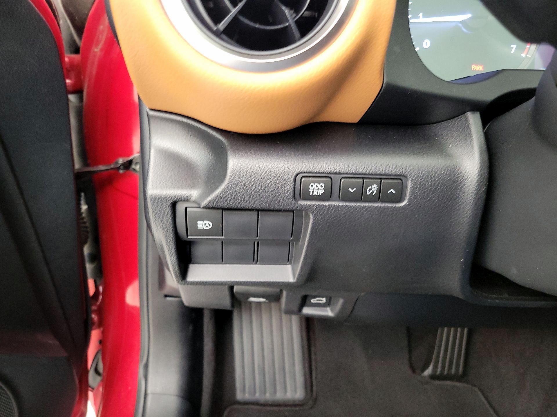 Thumbnail: 2021 Lexus IS - 13