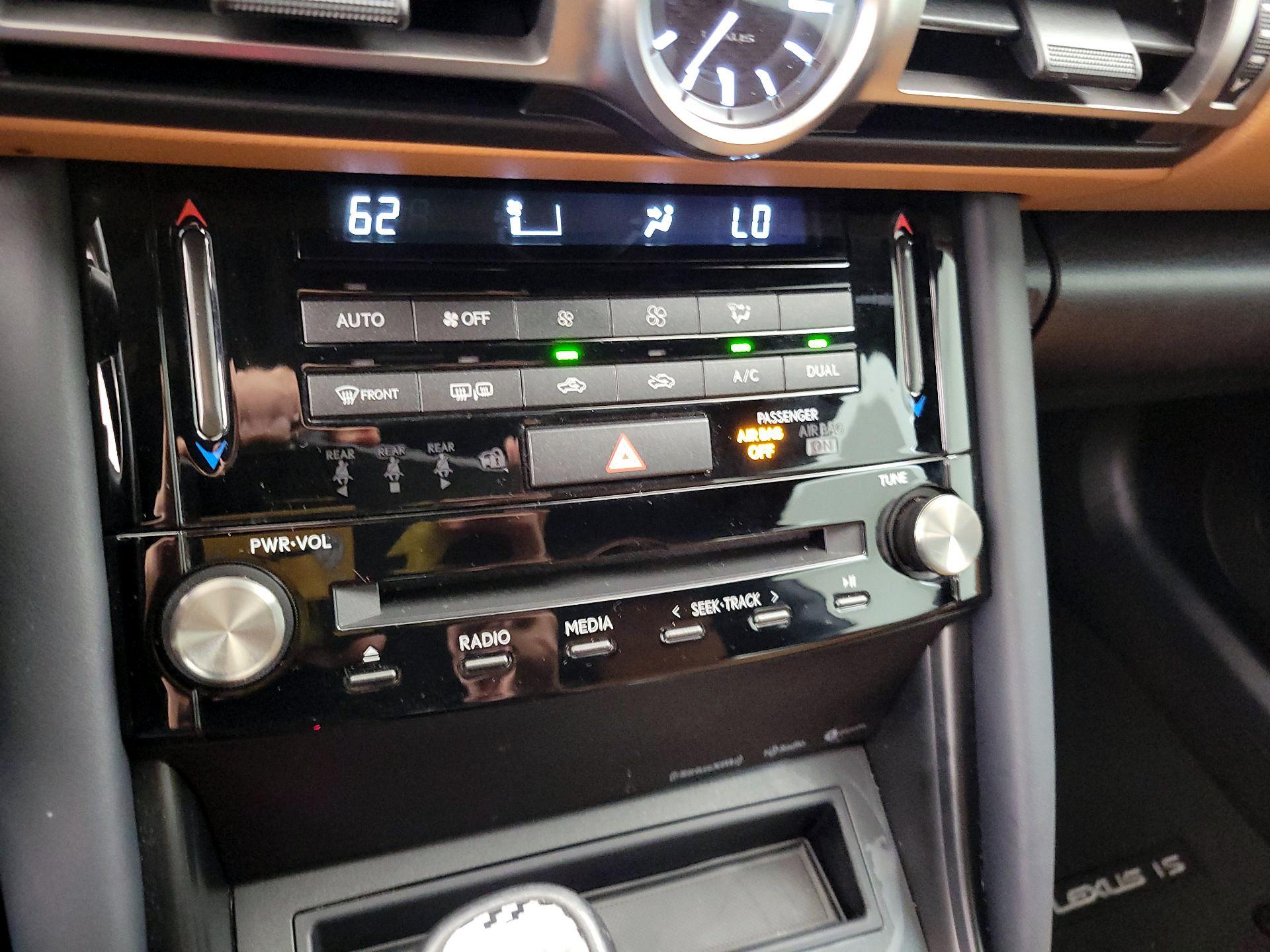 Thumbnail: 2021 Lexus IS - 16