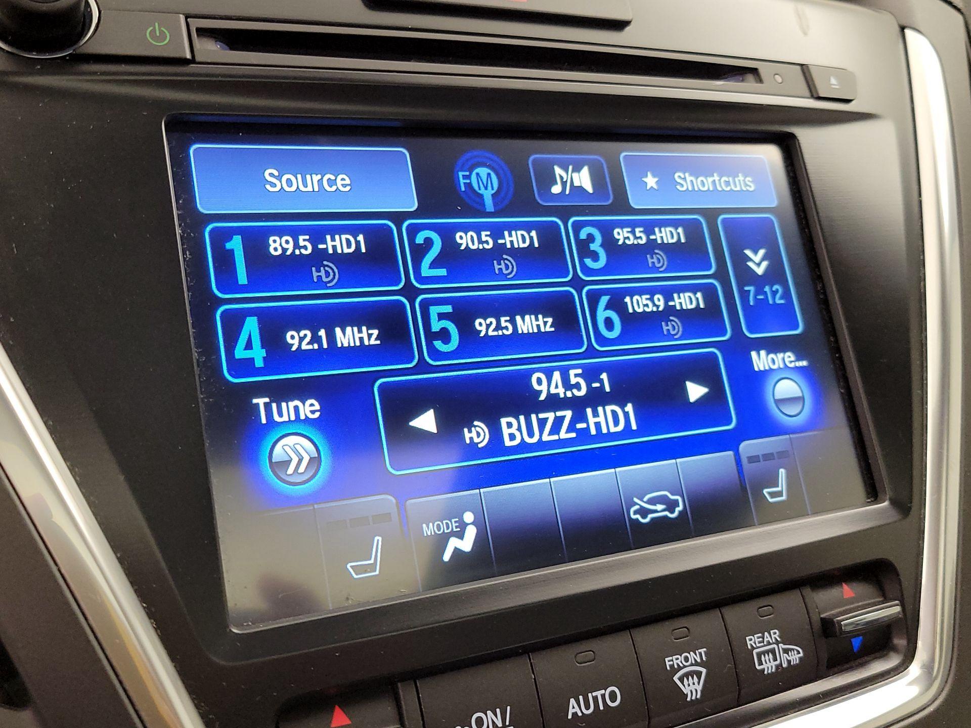 Thumbnail: 2017 Acura MDX - 16