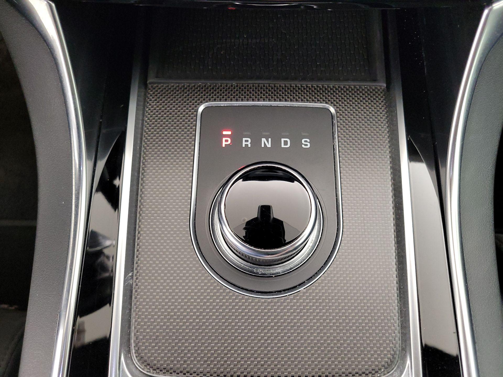 Thumbnail: 2019 Jaguar XE - 17