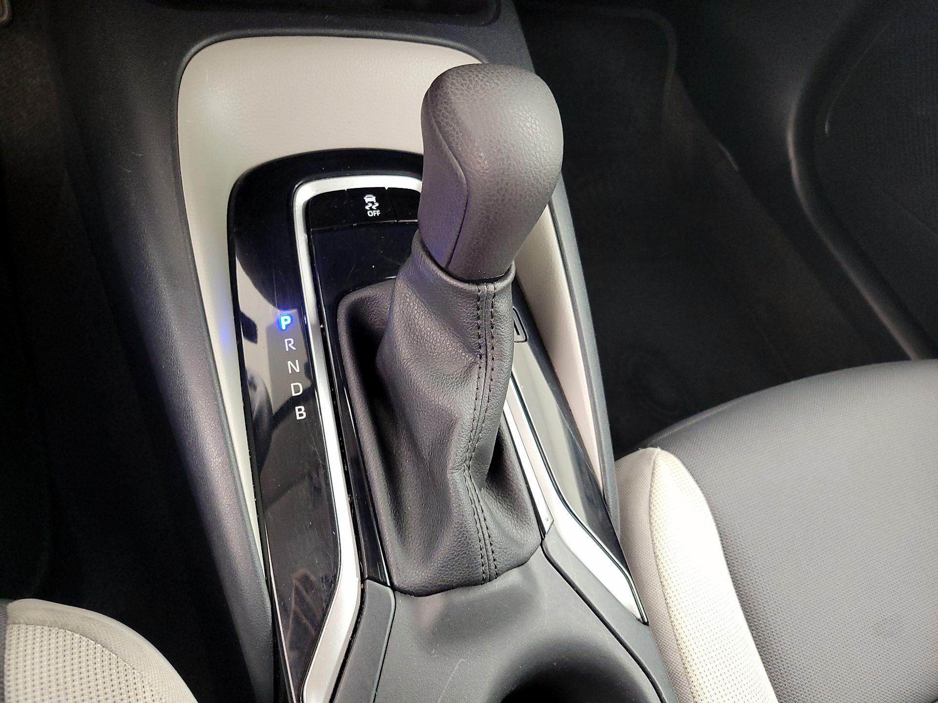 Thumbnail: 2023 Toyota Corolla - 17